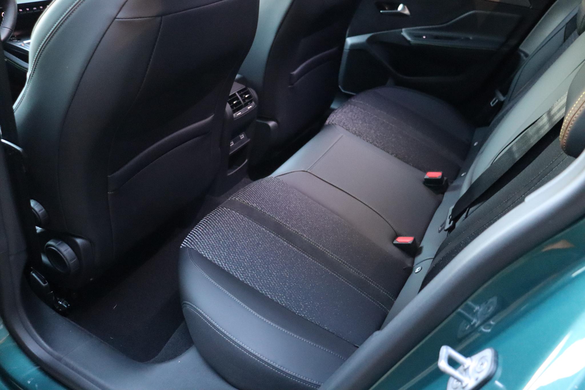 Peugeot 308 SW 1.2 Hybrid 145 e-DCS6 GT - Afbeelding 5