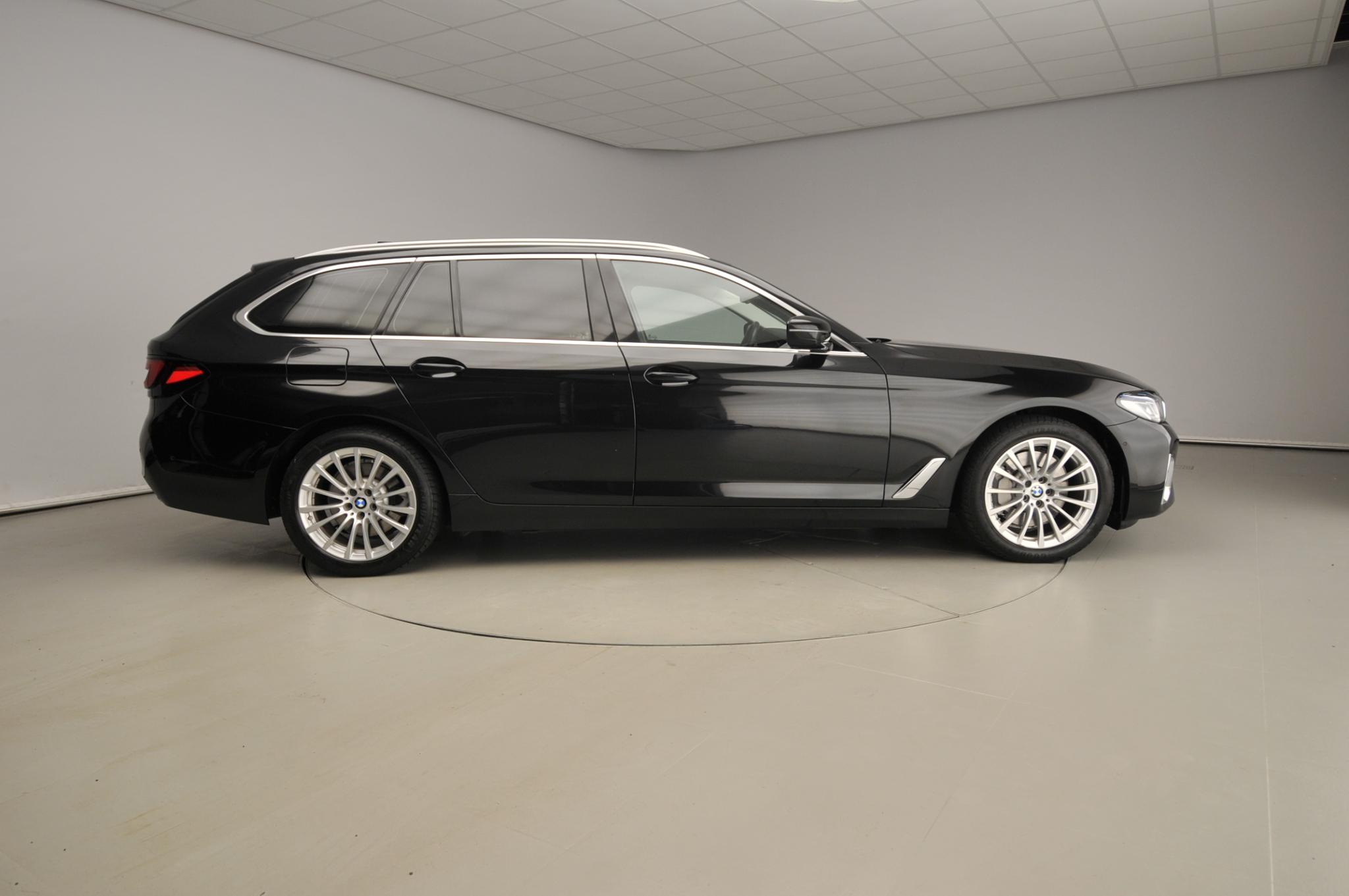 BMW 5 Serie Touring 530i xDrive - Afbeelding 4