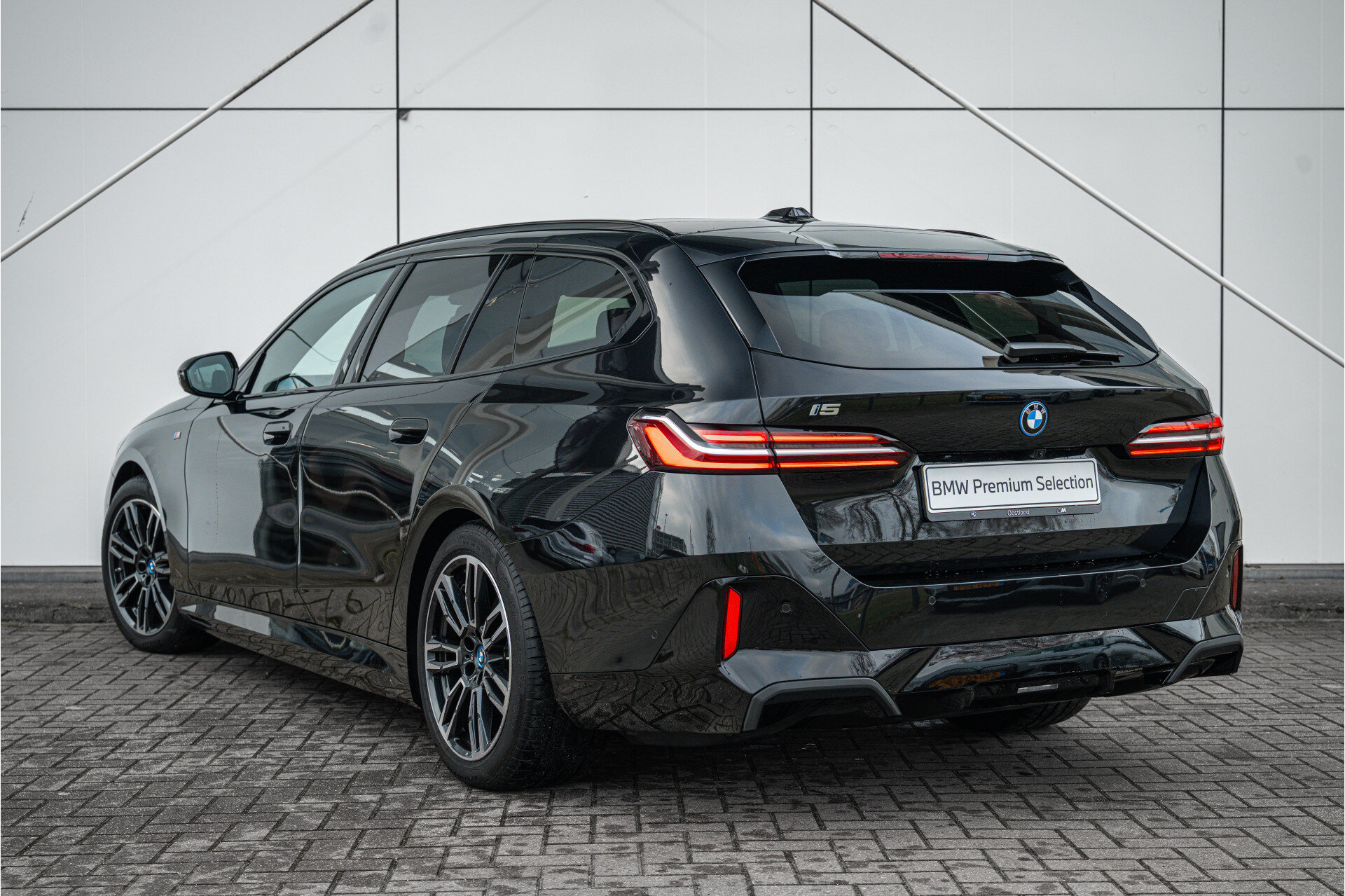 BMW i5 Touring eDrive40 M Sport - Afbeelding 2