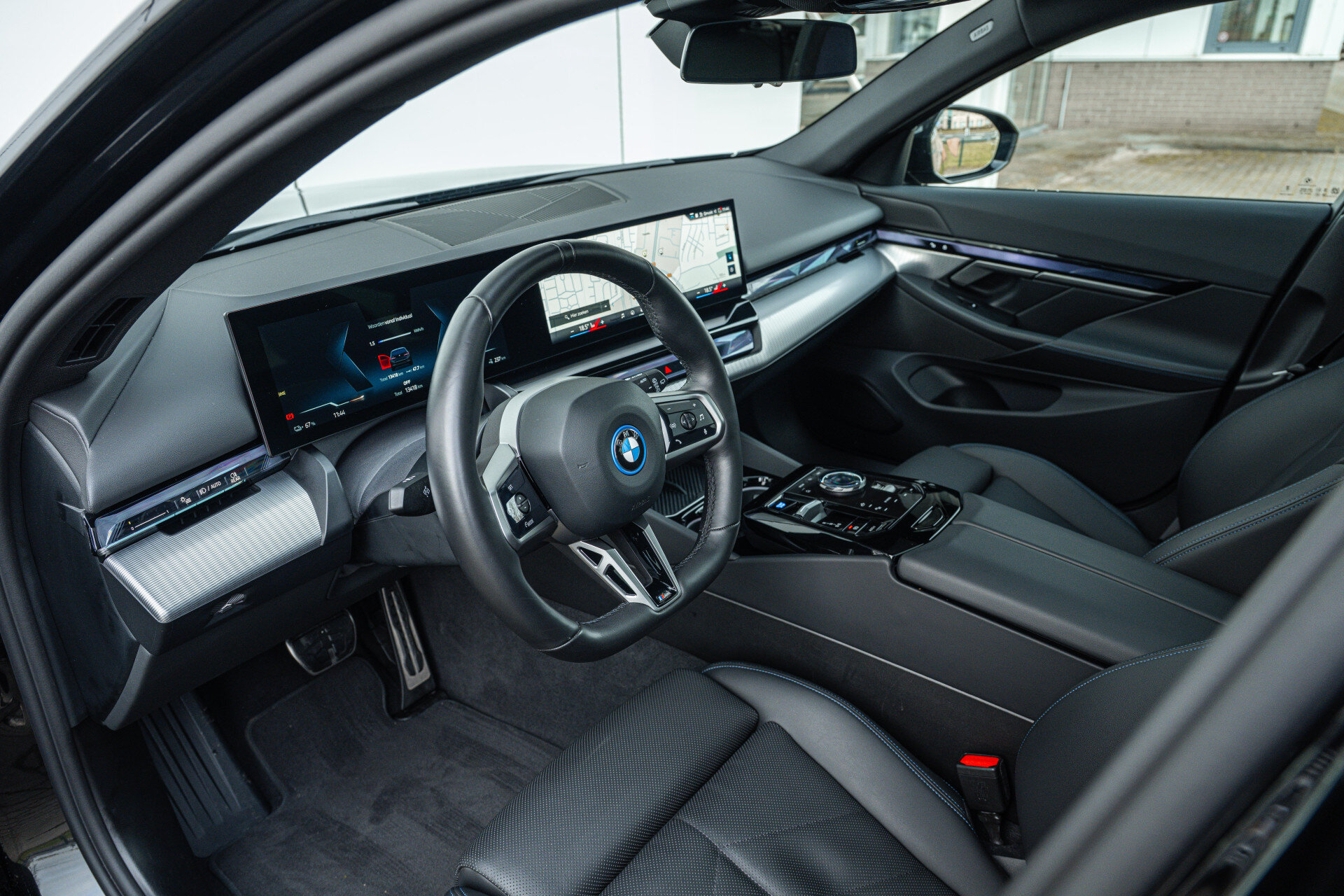 BMW i5 Touring eDrive40 M Sport - Afbeelding 4