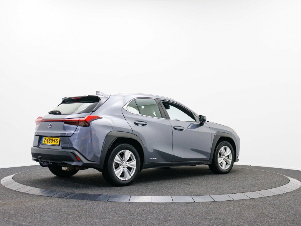 Lexus UX 250h Comfort Line | Trekhaak | Navigatie - Afbeelding 3