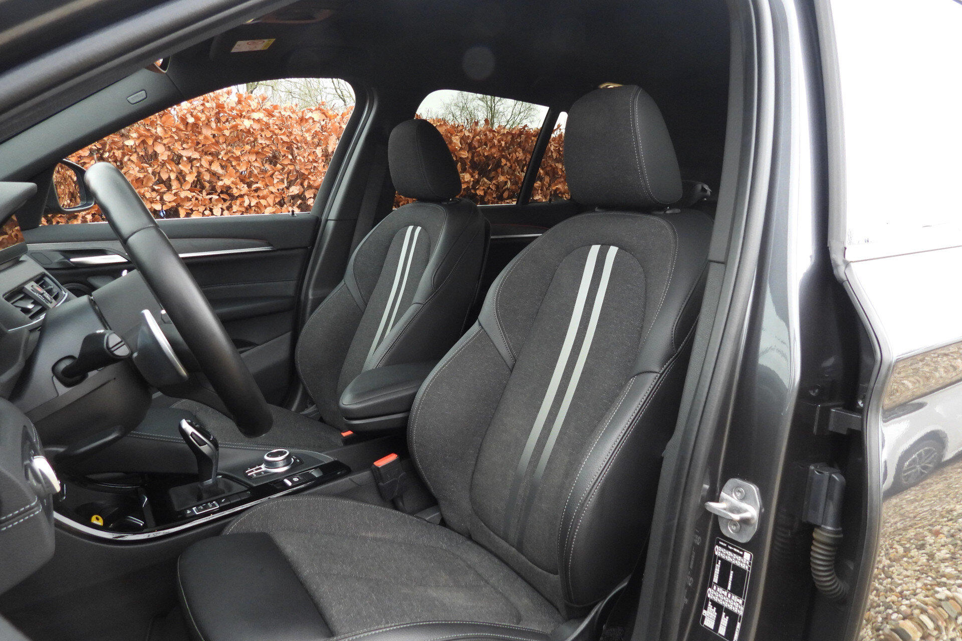 BMW X1 sDrive20i High Executive Sport Line Automaat - Afbeelding 3