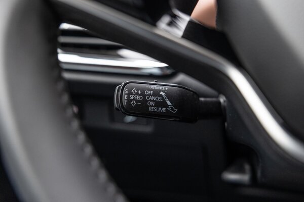 cruise control adaptief met Stop&Go cruise control adaptief met Stop&Go