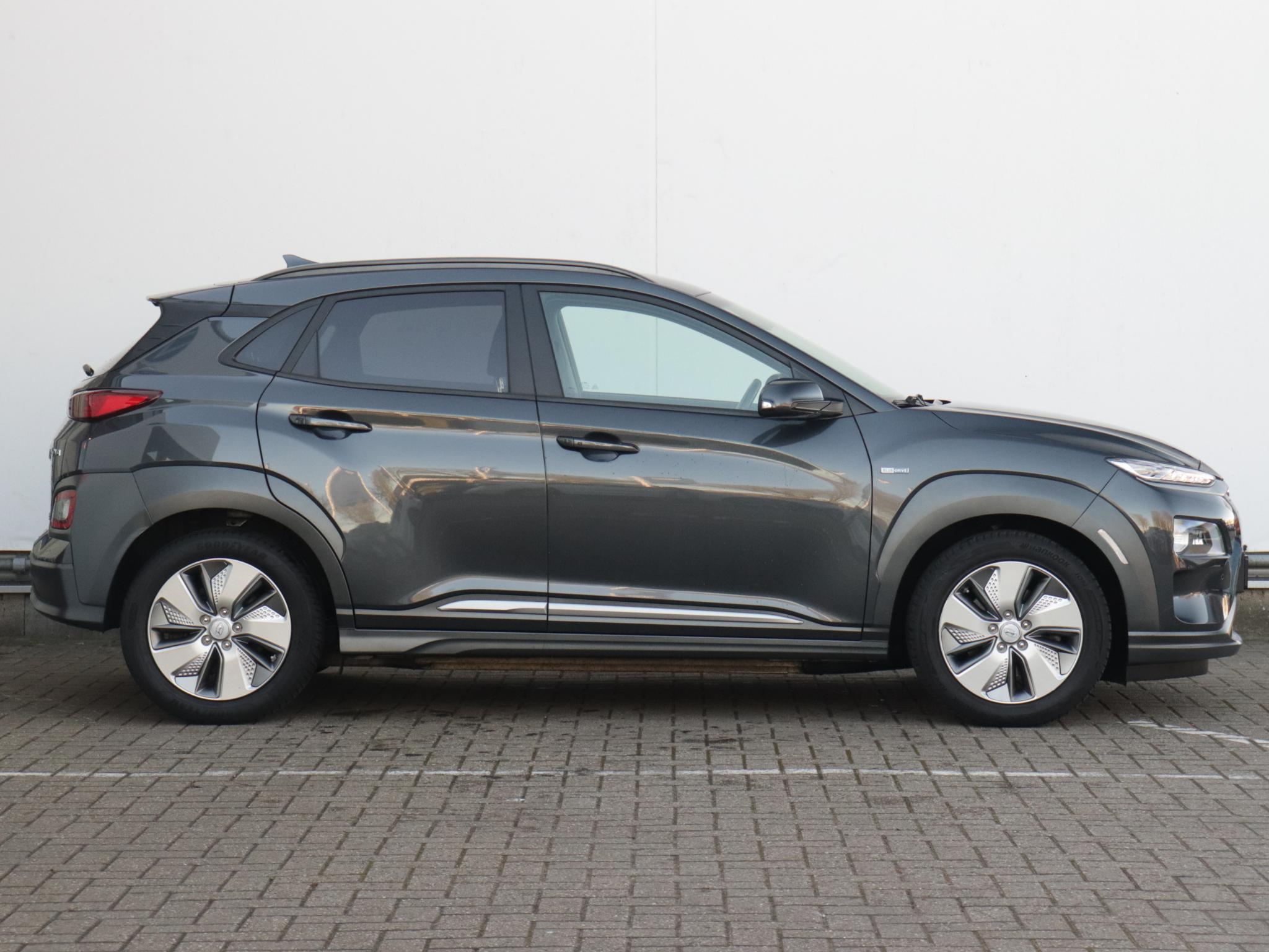 Hyundai Kona EV Premium 64 kWh - Afbeelding 2