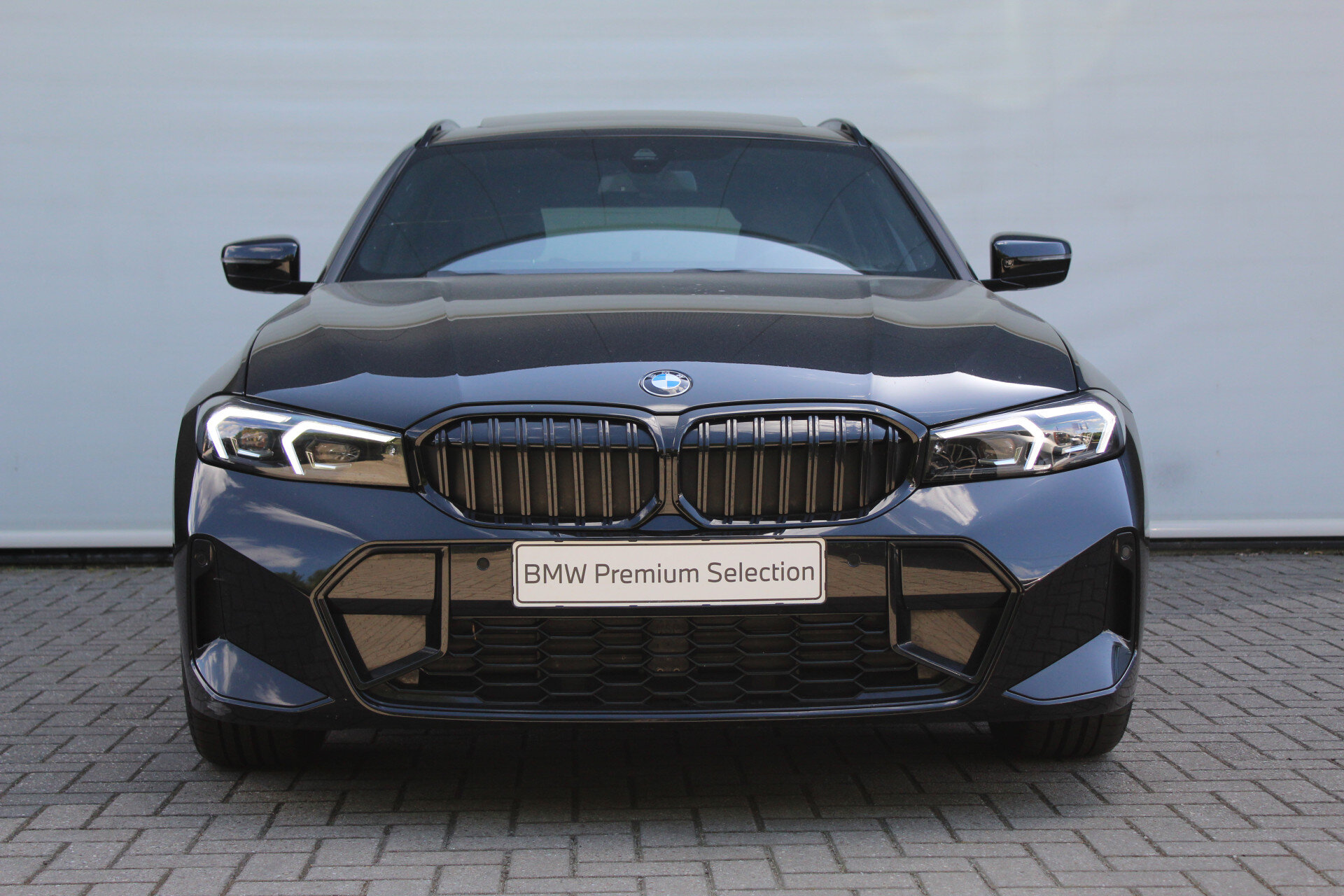 BMW 3 Serie Touring 330i M Sport Automaat - Afbeelding 4