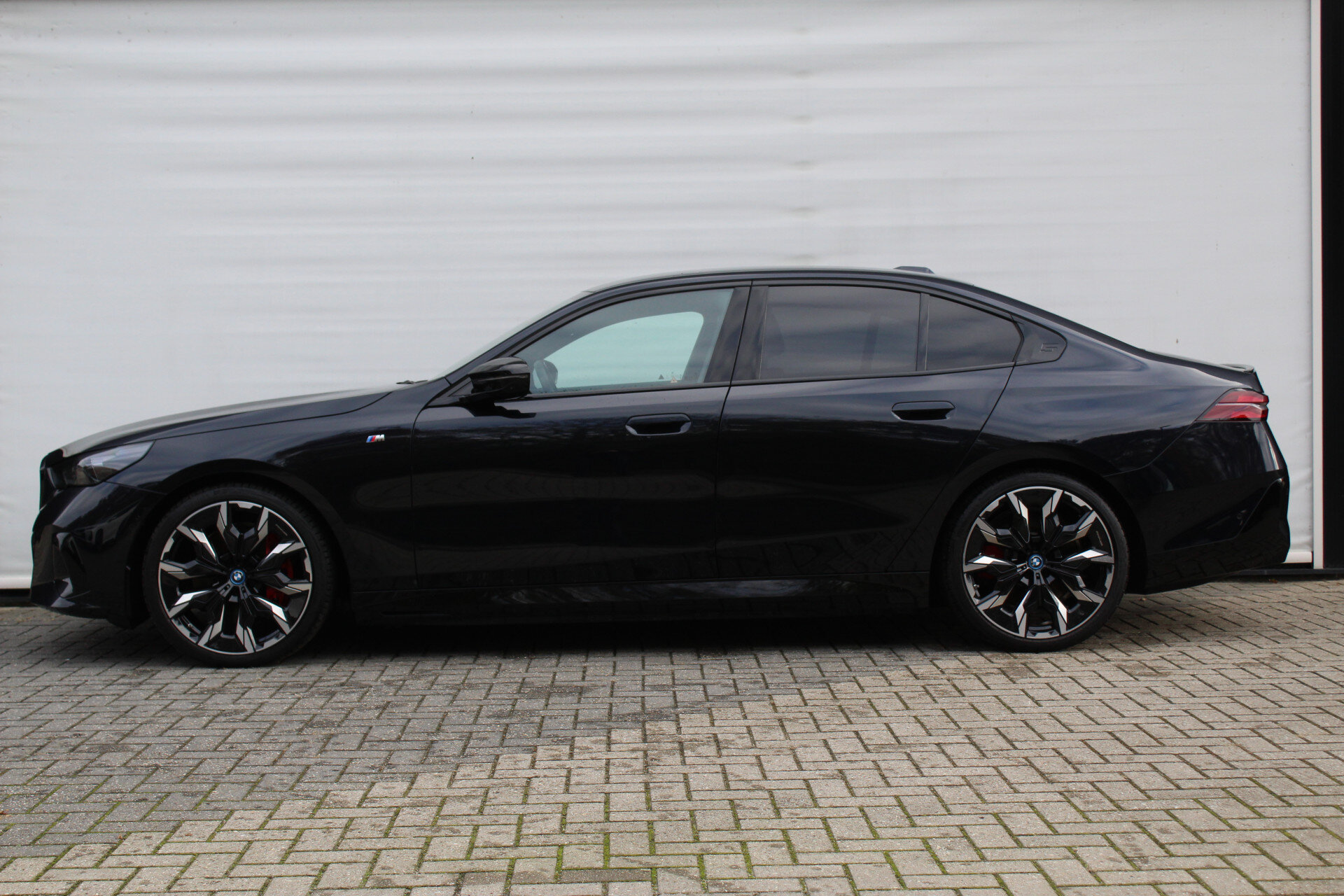 BMW i5 M60 xDrive M Sport - Afbeelding 2