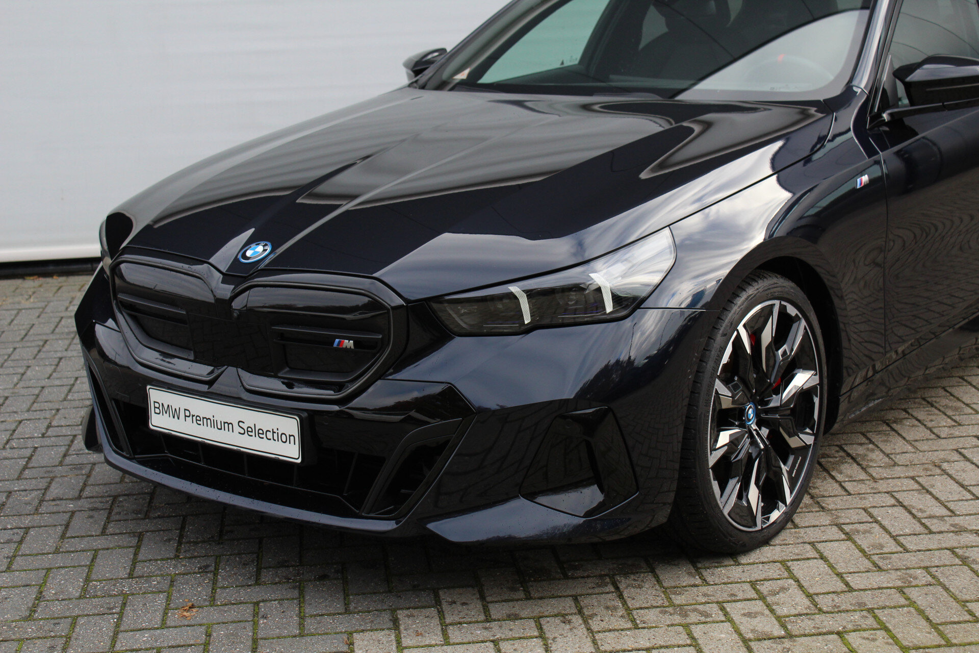 BMW i5 M60 xDrive M Sport - Afbeelding 4