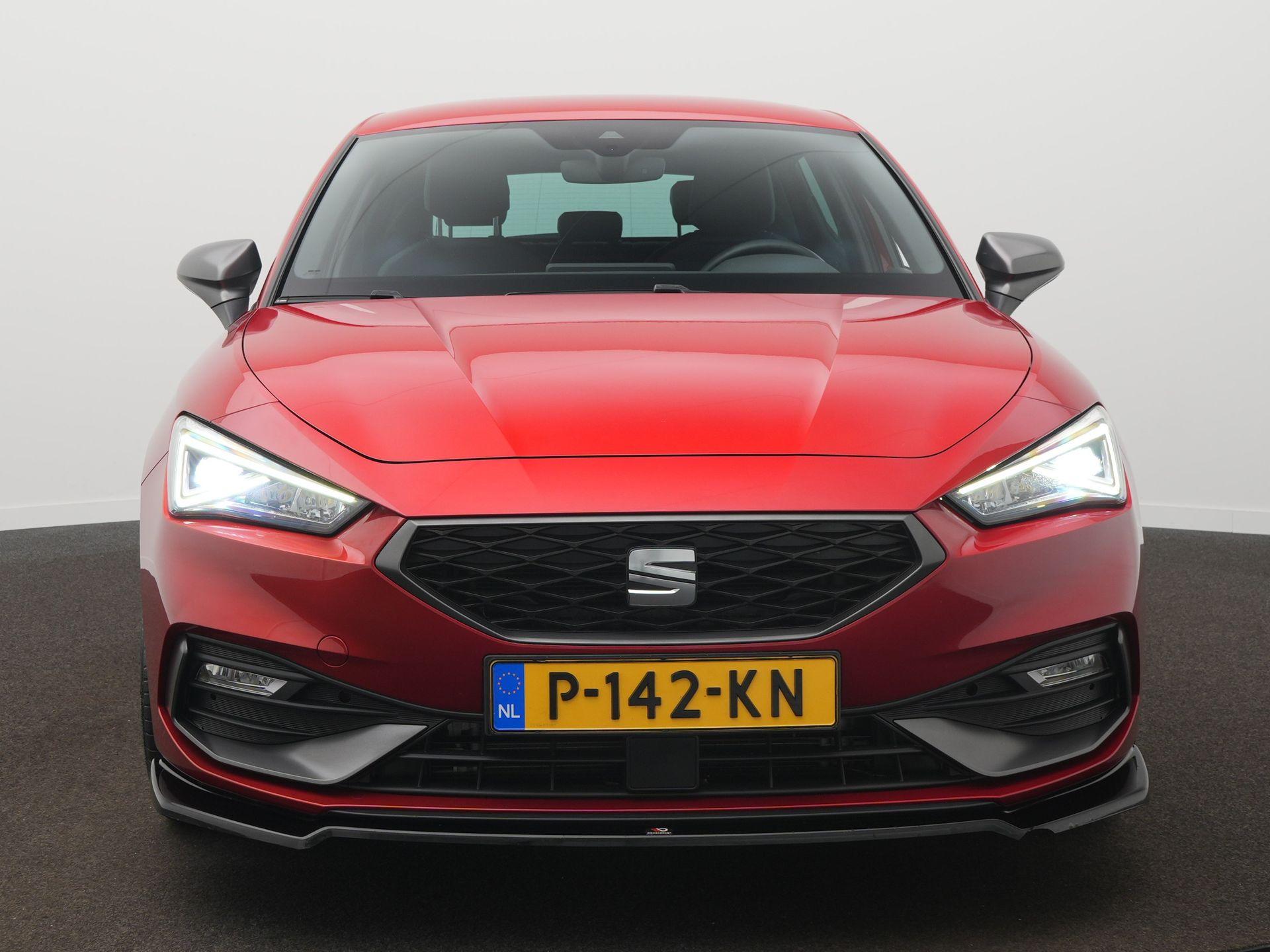 SEAT Leon 1.5 eTSI FR Business Intense - Afbeelding 2