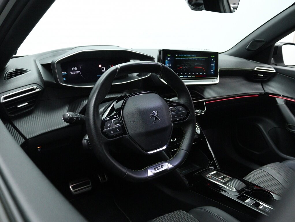 Peugeot e-2008 EV GT 50 kWh | All seasons | Navigatie | Camera - Afbeelding 5
