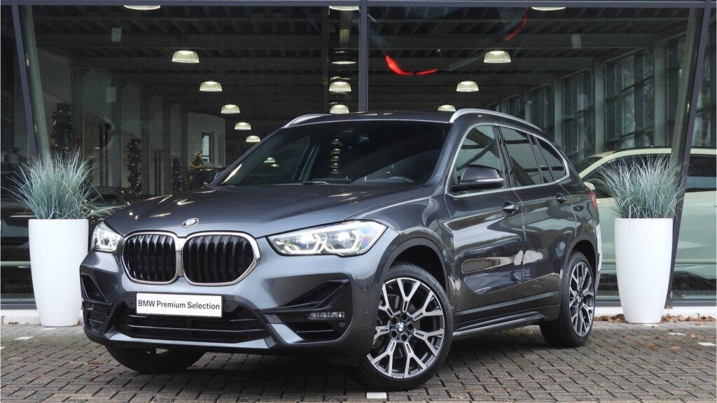 BMW X1 sDrive20i High Executive Sport Line Automaat