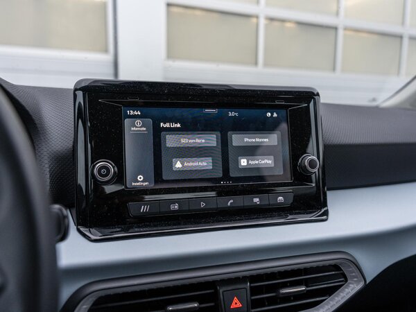 Apple Carplay/Android Auto
