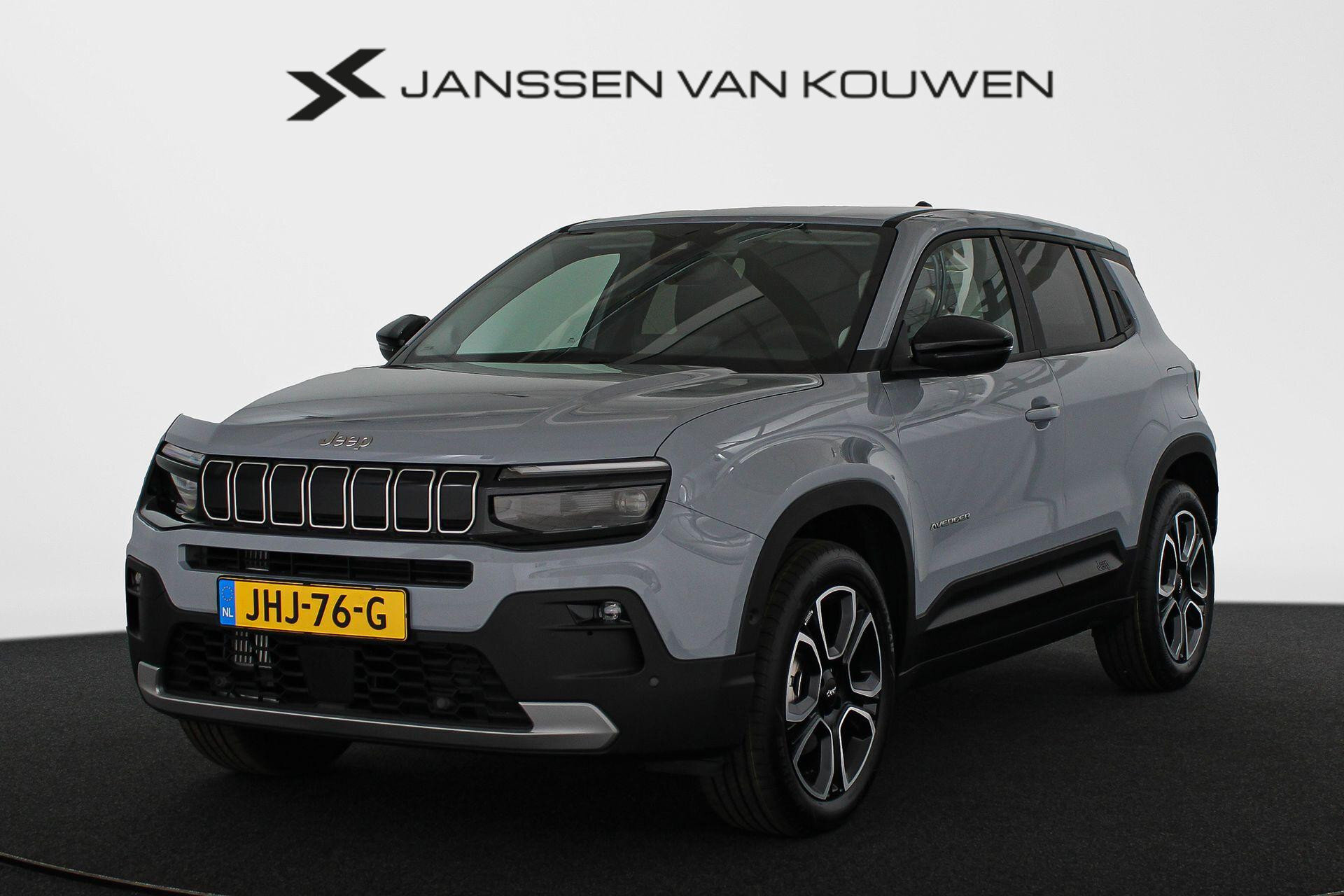 Jeep Avenger 1.2 e-Hybrid Summit