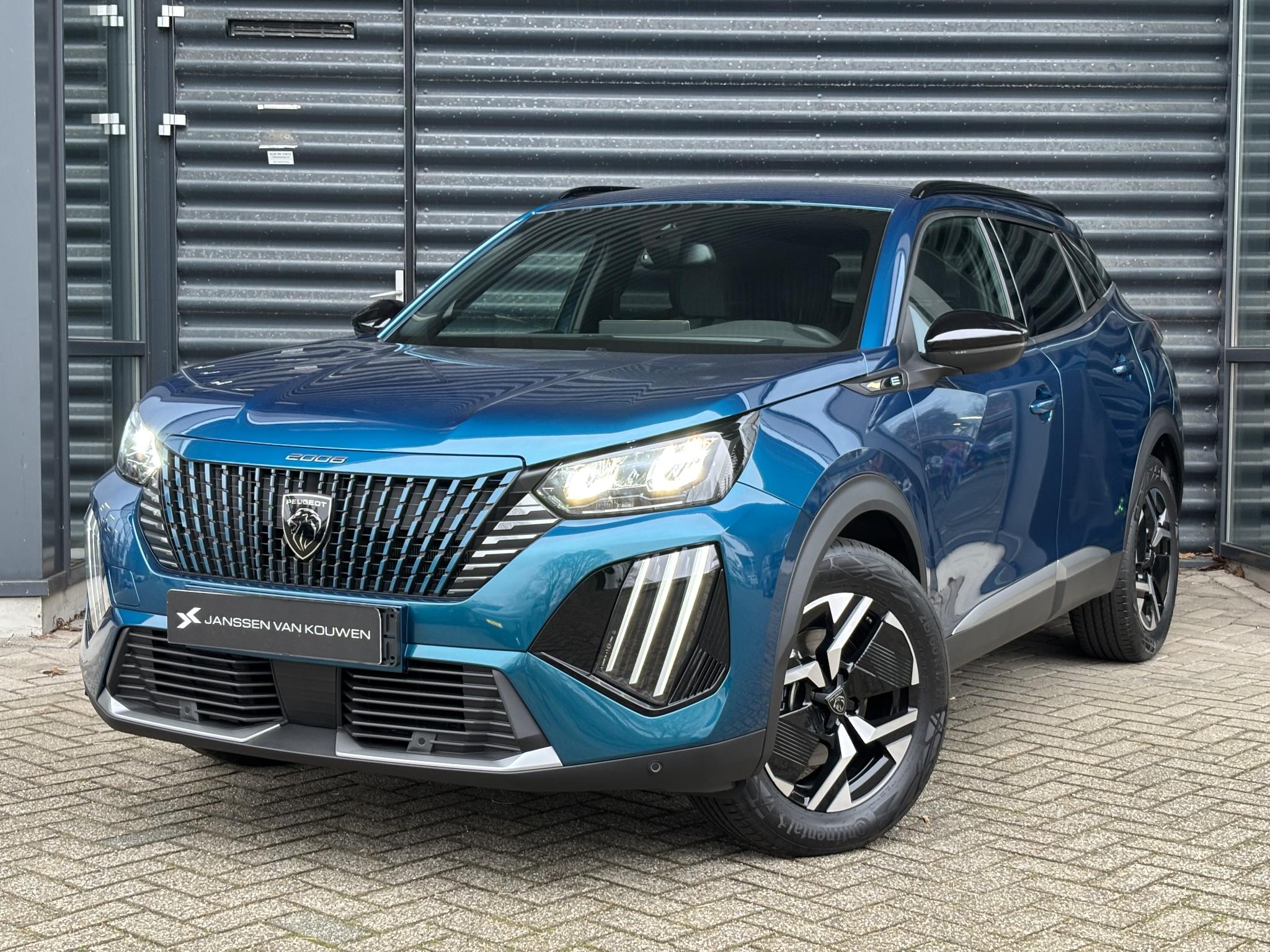 Peugeot e-2008 EV Active 54 kWh