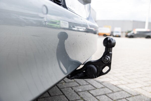 trekhaak elektrisch uitklapbaar