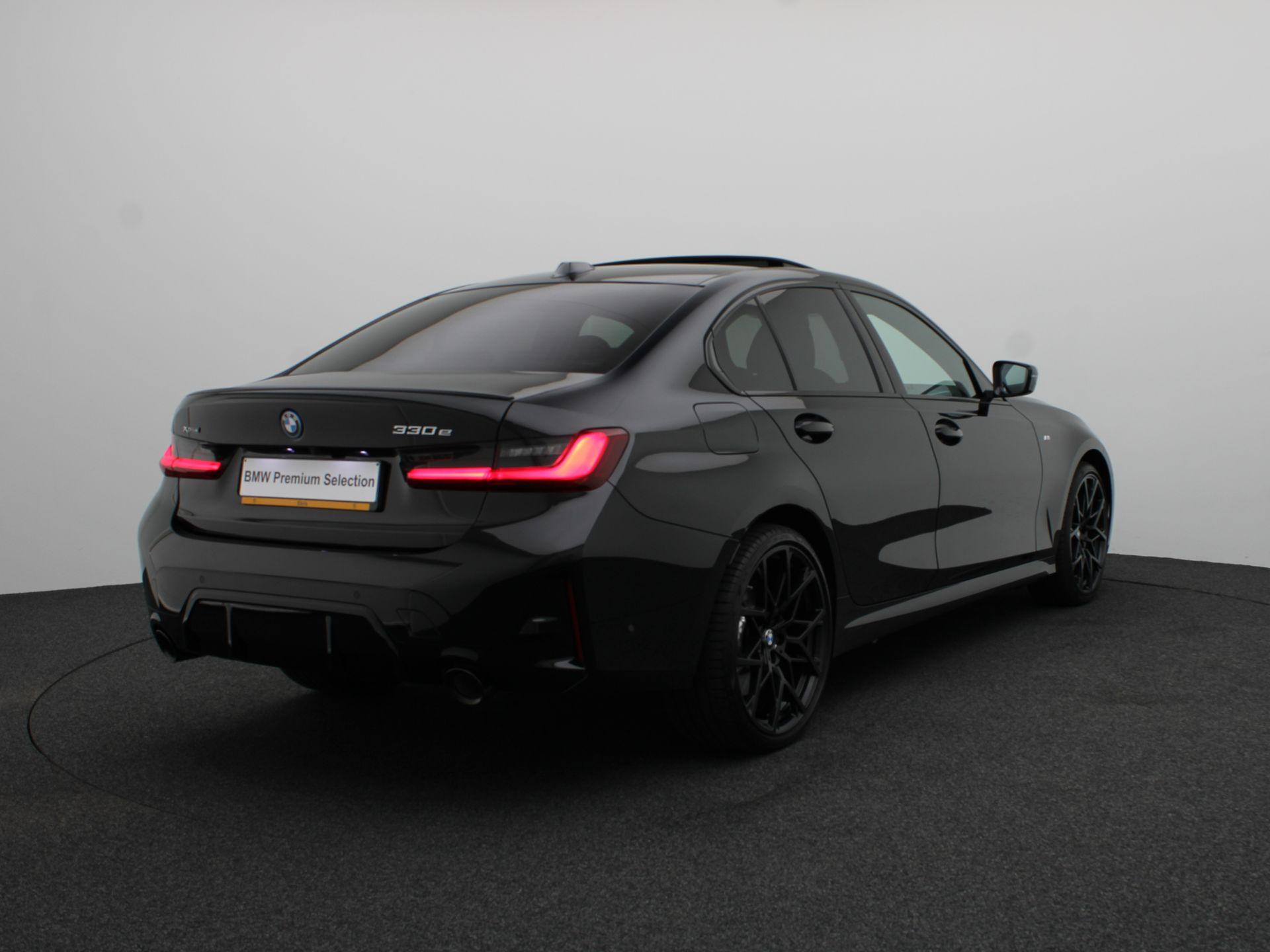 BMW 3 Serie Sedan 330e xDrive - Afbeelding 2