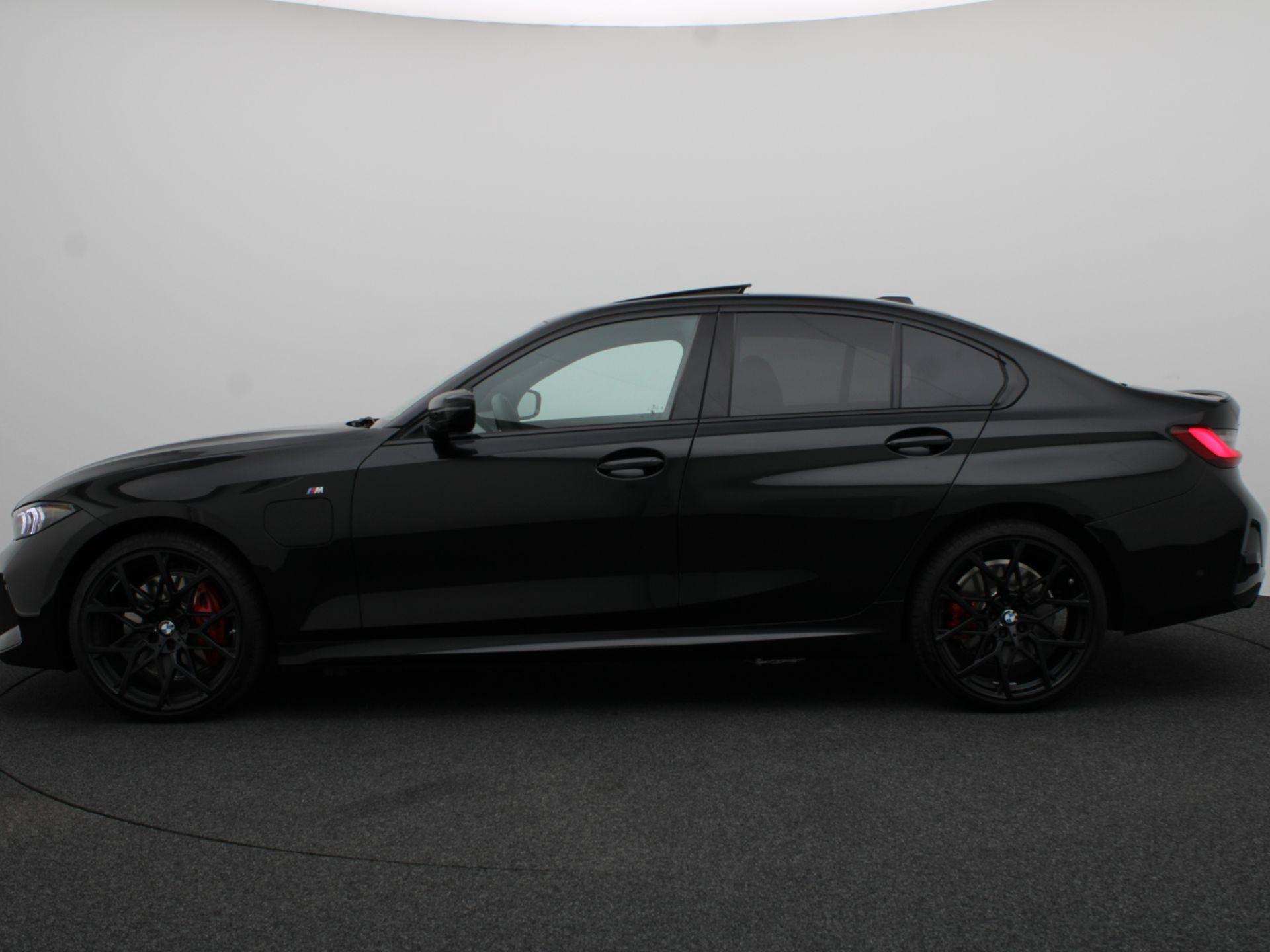 BMW 3 Serie Sedan 330e xDrive - Afbeelding 4