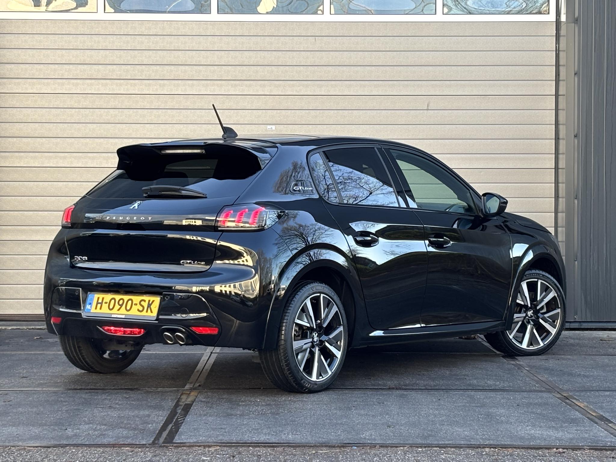 Peugeot 208 1.2 130pk GT-Line Automaat - Afbeelding 3