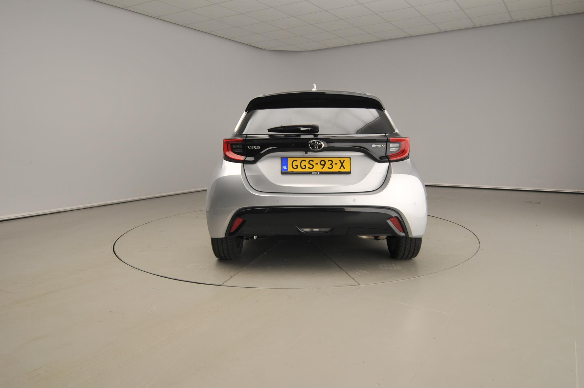 Toyota Yaris 1.5 Hybrid 130 Executive - Bild 3