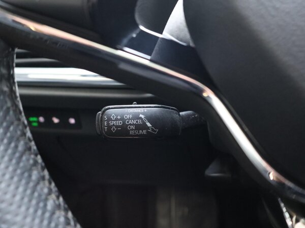 cruise control adaptief met Stop&Go cruise control adaptief met Stop&Go