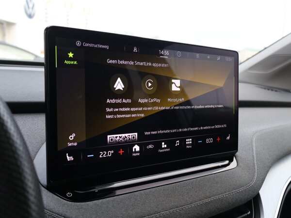 Apple Carplay/Android Auto Apple Carplay/Android Auto