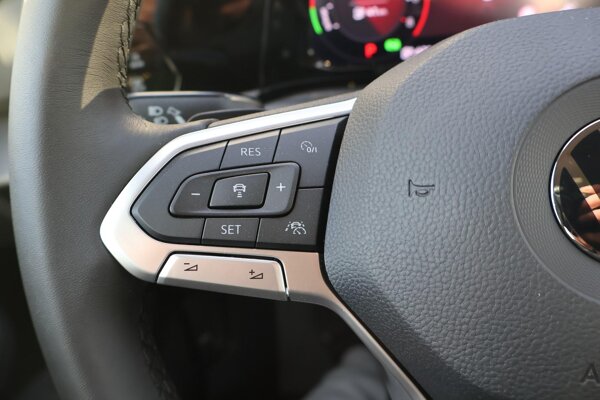 cruise control adaptief met Stop&Go en stuurhulp cruise control adaptief met Stop&Go en stuurhulp