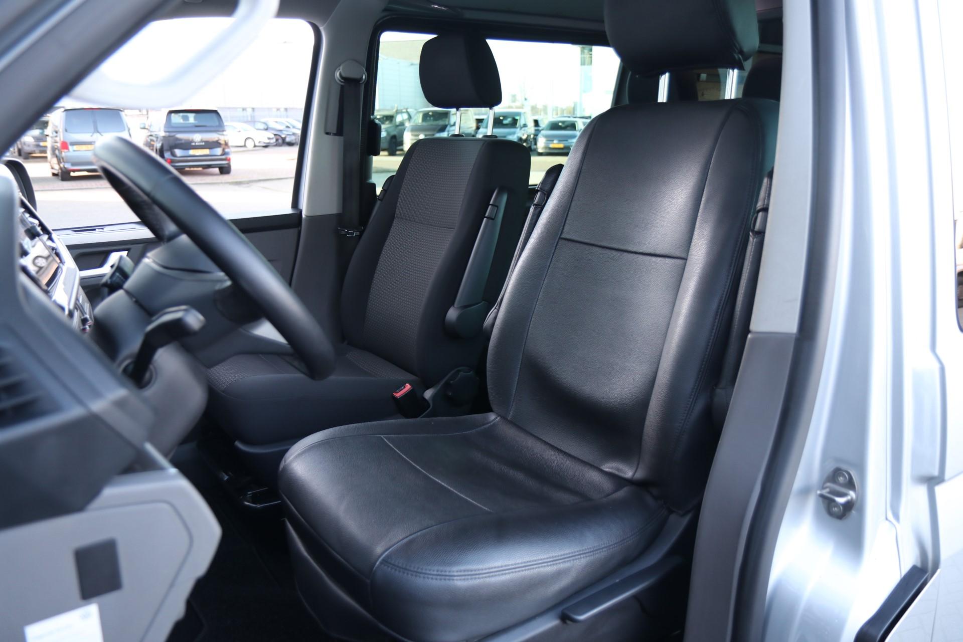 Volkswagen Transporter 2.0 TDI L2H1 150pk 30 DC Highline - Afbeelding 5