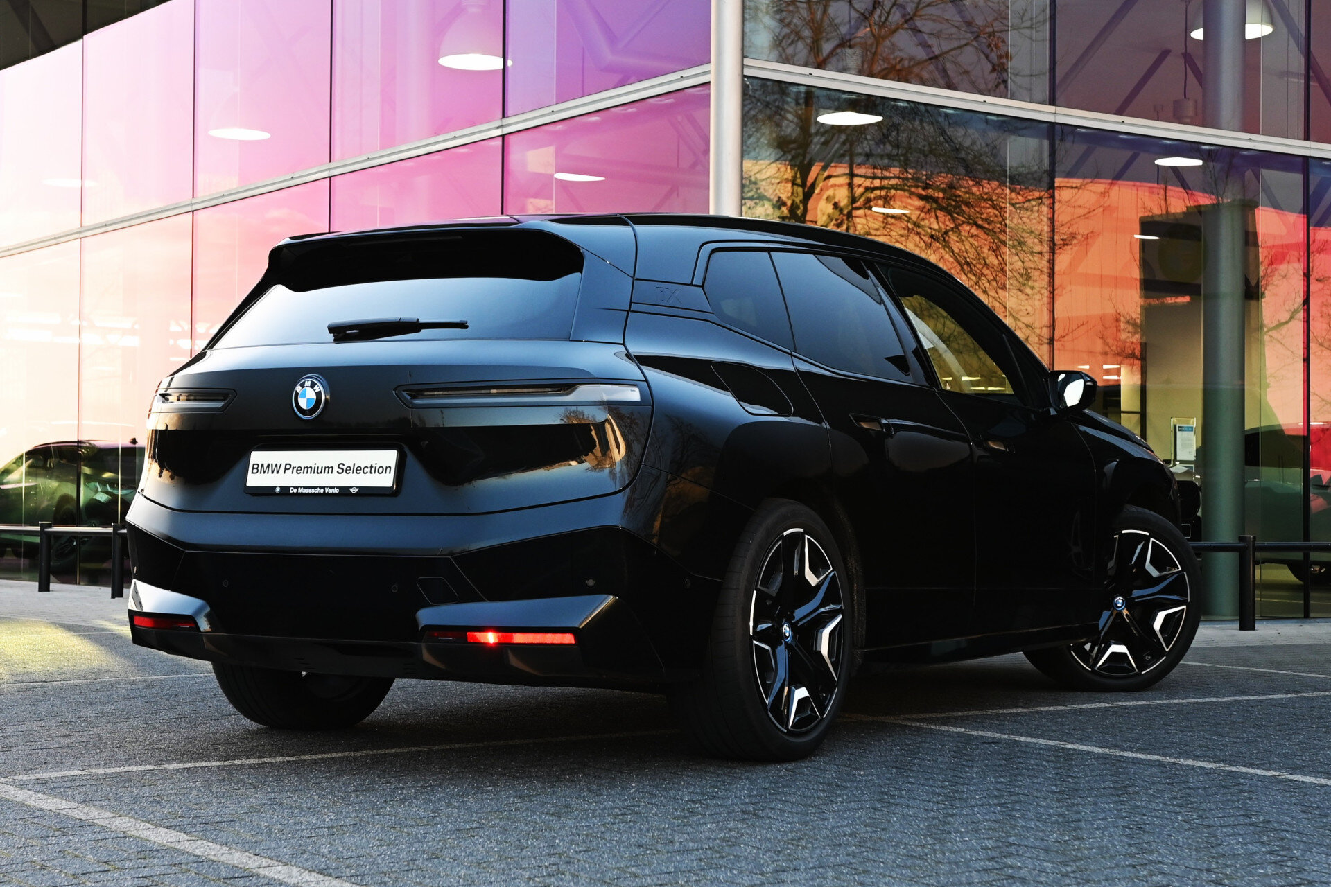 BMW iX xDrive40 High Executive - Afbeelding 2