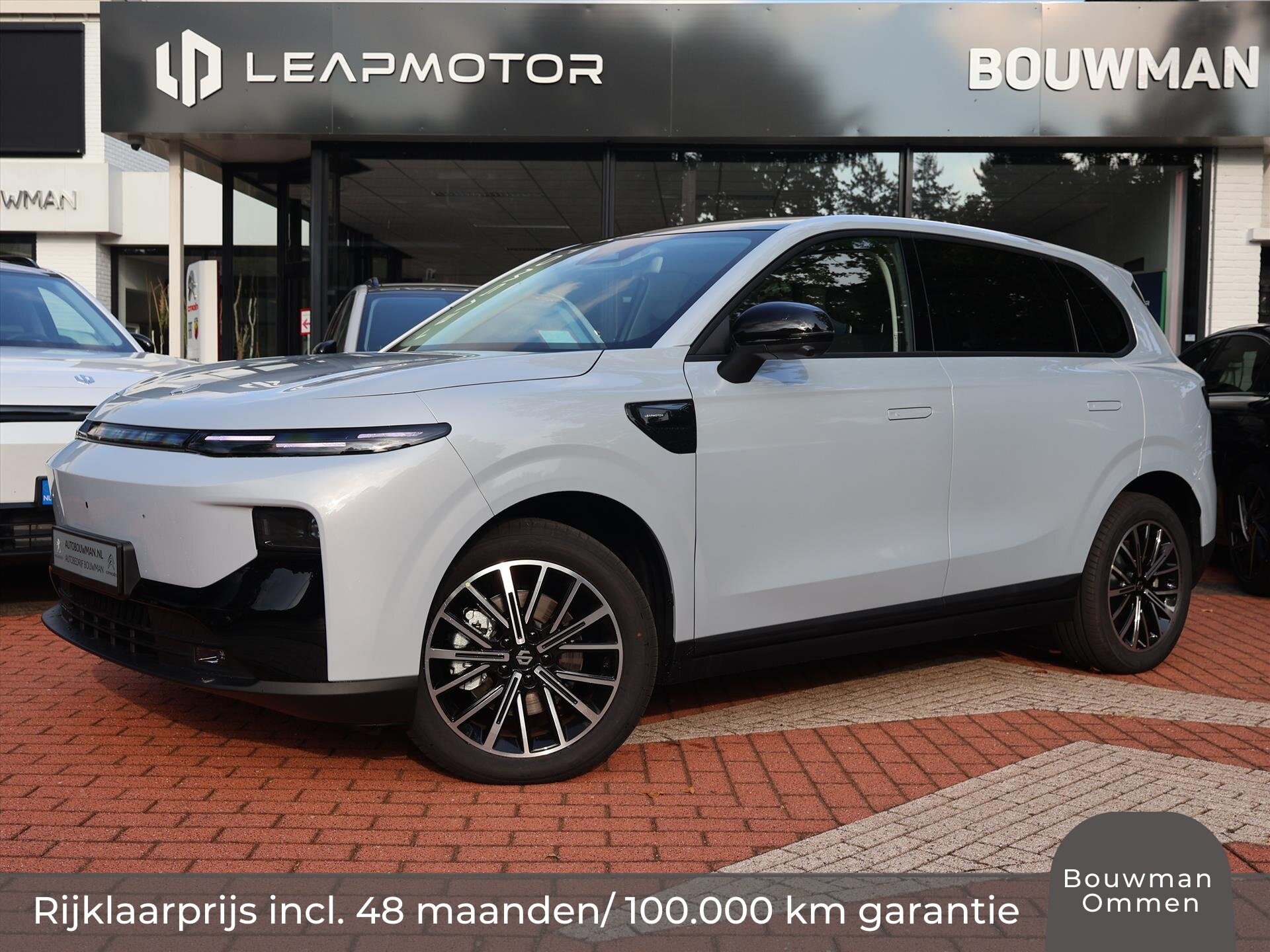 Leapmotor B10 EV 67,1 kWh 218PK Design ProMax, Rijklaarprijs | NIEUW | Panoramadak | Navigatie | Camera | Adaptieve Cruise Control - Afbeelding 3