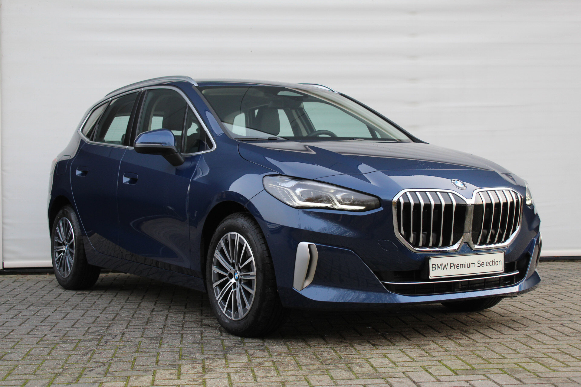 BMW 2 Serie Active Tourer 218i Luxury Line Automaat - Afbeelding 2