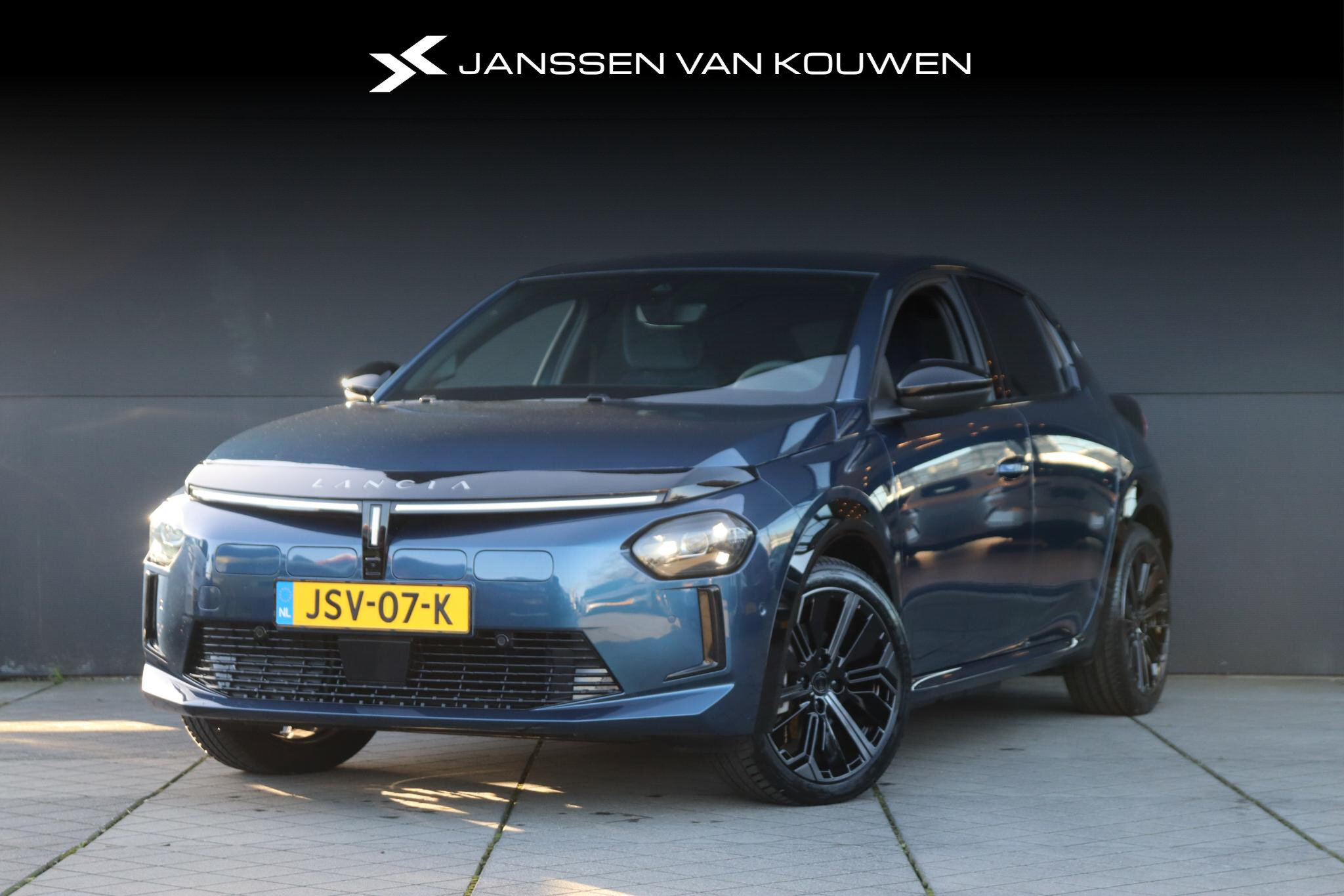 Lancia Ypsilon Edizione Limitata Blu 51 kWh