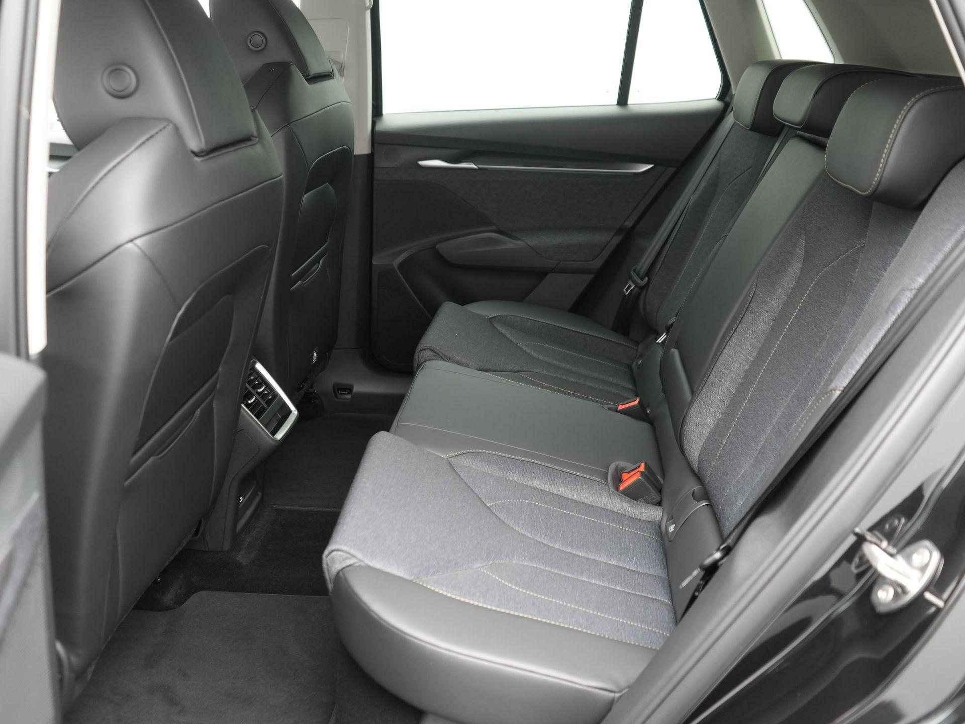 Skoda Elroq Business Edition Tour Elektromotor 150 kW / 204 PK - Afbeelding 2