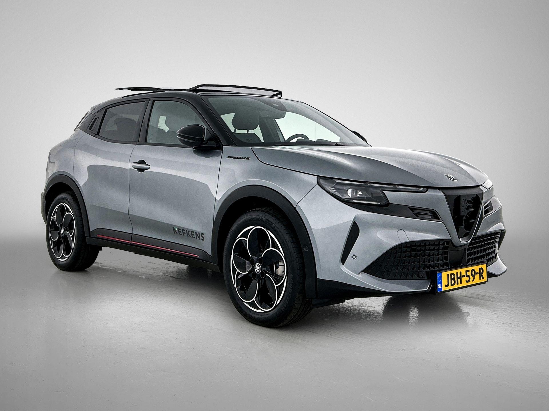 Alfa Romeo Junior Elettrica Speciale 54 kWh 156pk Automaat - Afbeelding 2