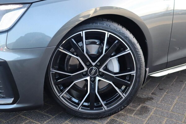 lichtmetalen velgen 19"