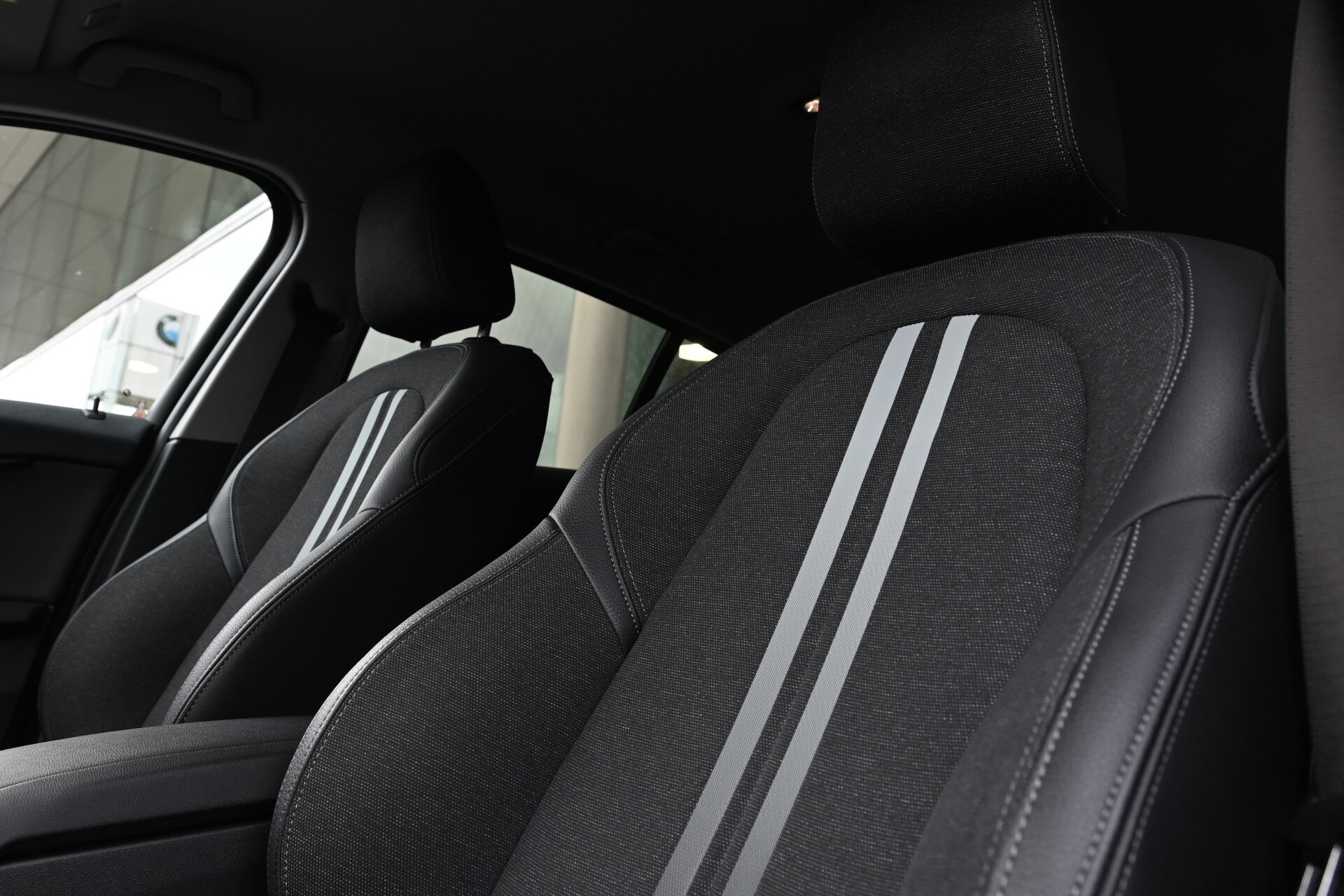 BMW 1 Serie 118i Sport Line Automaat - Afbeelding 4