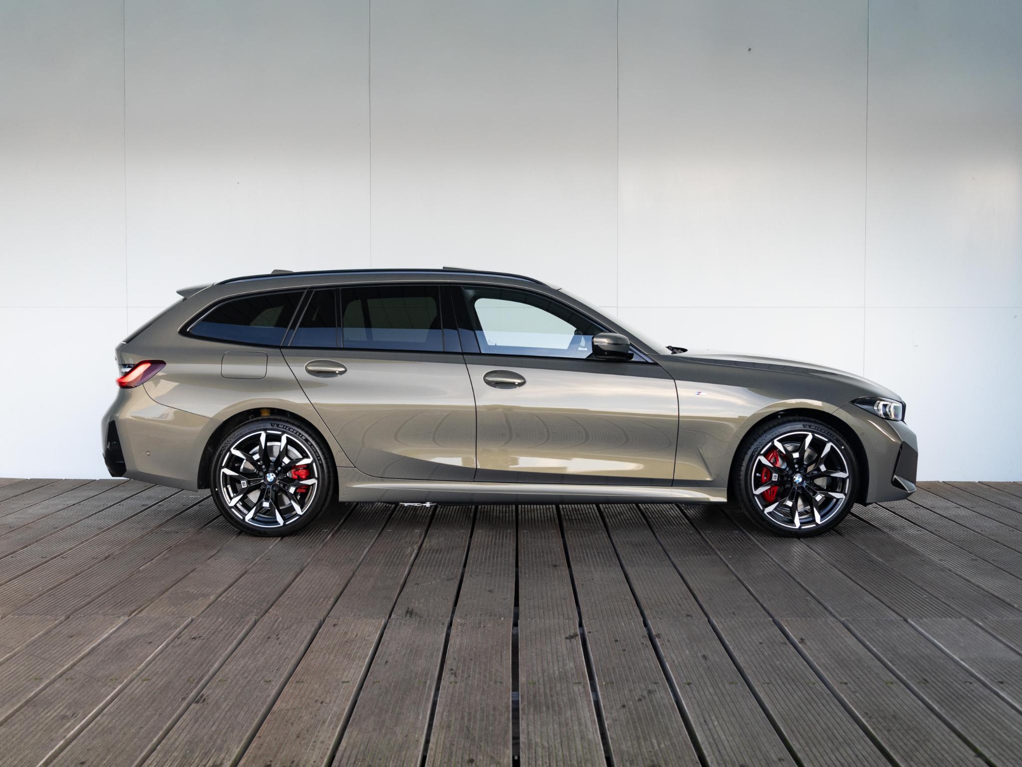 BMW 3 Serie Touring 330e - Afbeelding 4