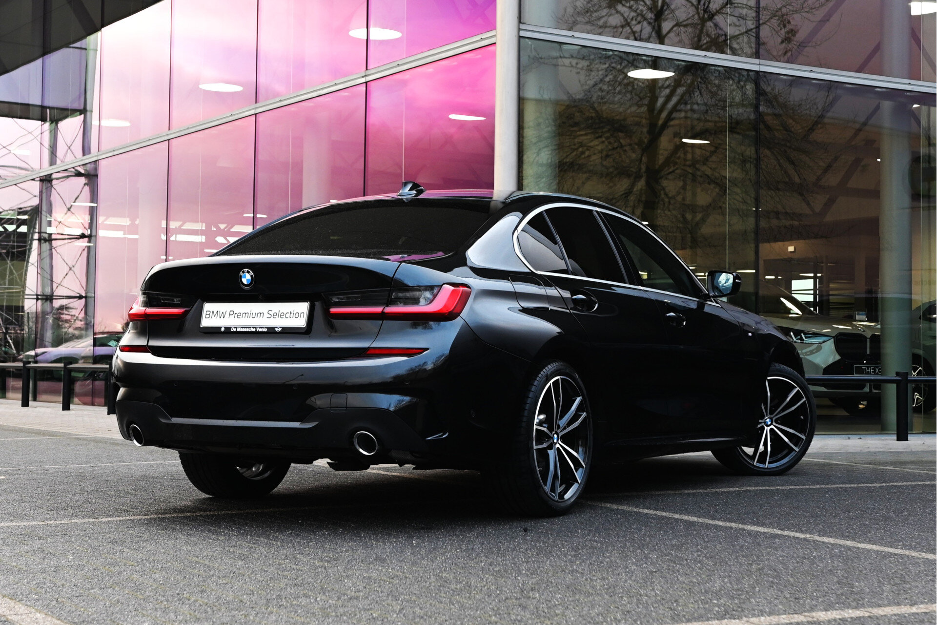 BMW 3 Serie 320e High Executive M Sport Automaat - Afbeelding 2