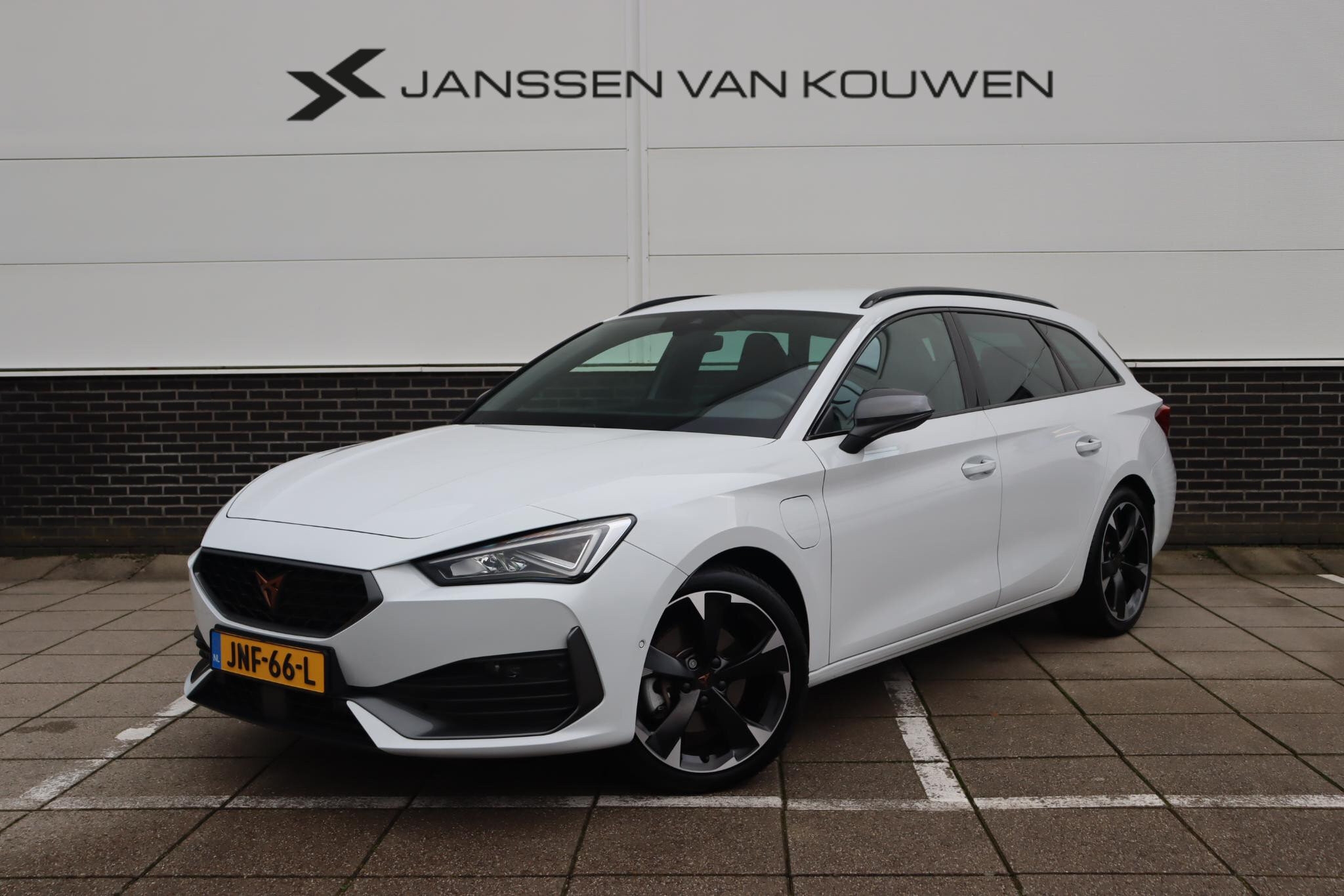 CUPRA Leon Sportstourer 1.4 e-Hybrid Business