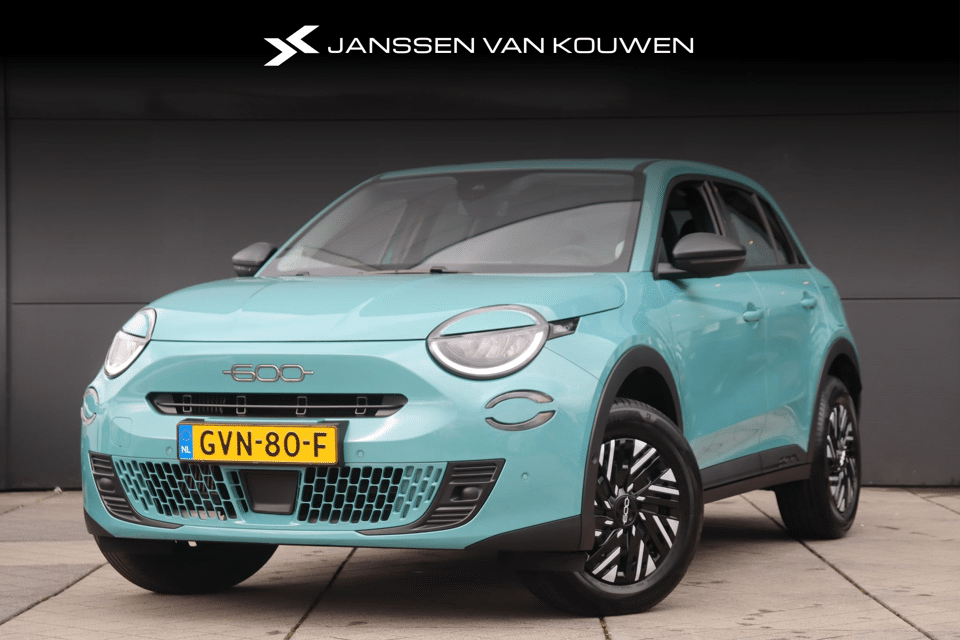Fiat 600 1.2 Hybrid Urban - Afbeelding 1
