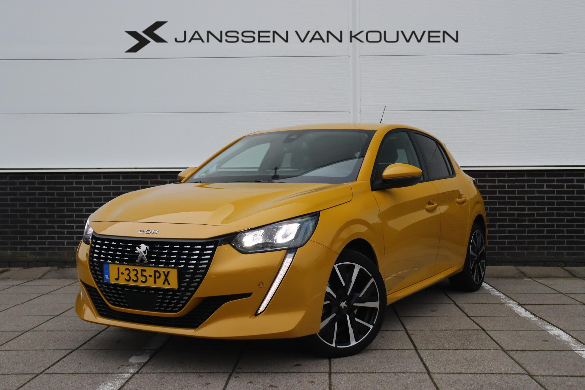 Peugeot 208 1.2 PureTech Blue Lease Allure