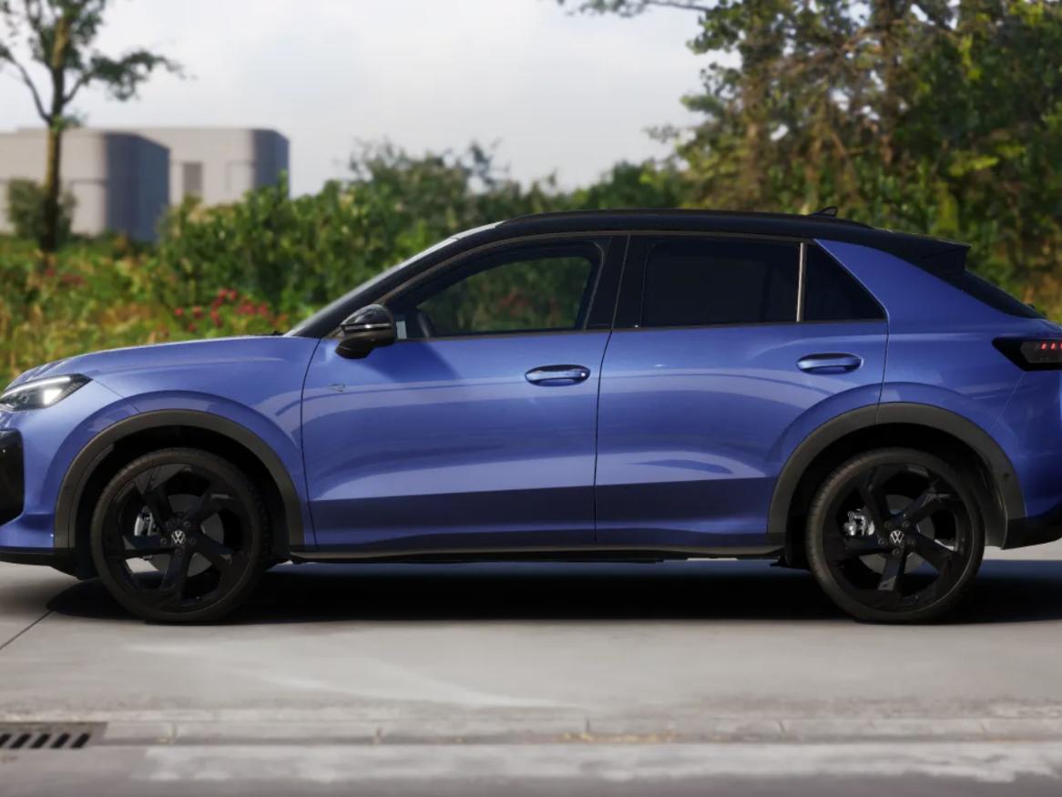 Volkswagen T-Roc R-Line First Edition 1.5 eTSI 110 kW / 150 PK SUV  - Afbeelding 2