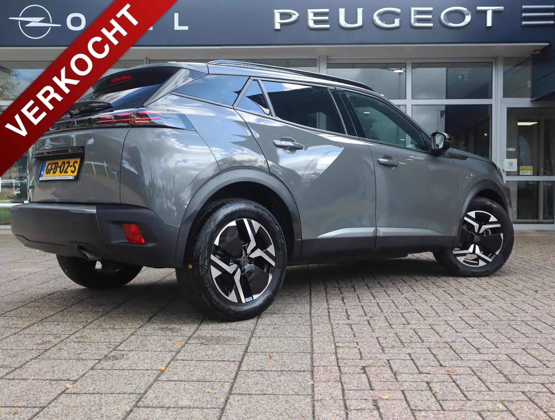 Peugeot 2008 SUV Allure Puretech 100PK H6, Rijklaarprijs, Navigatie Camera LED DAB+ Sensoren voor en achter