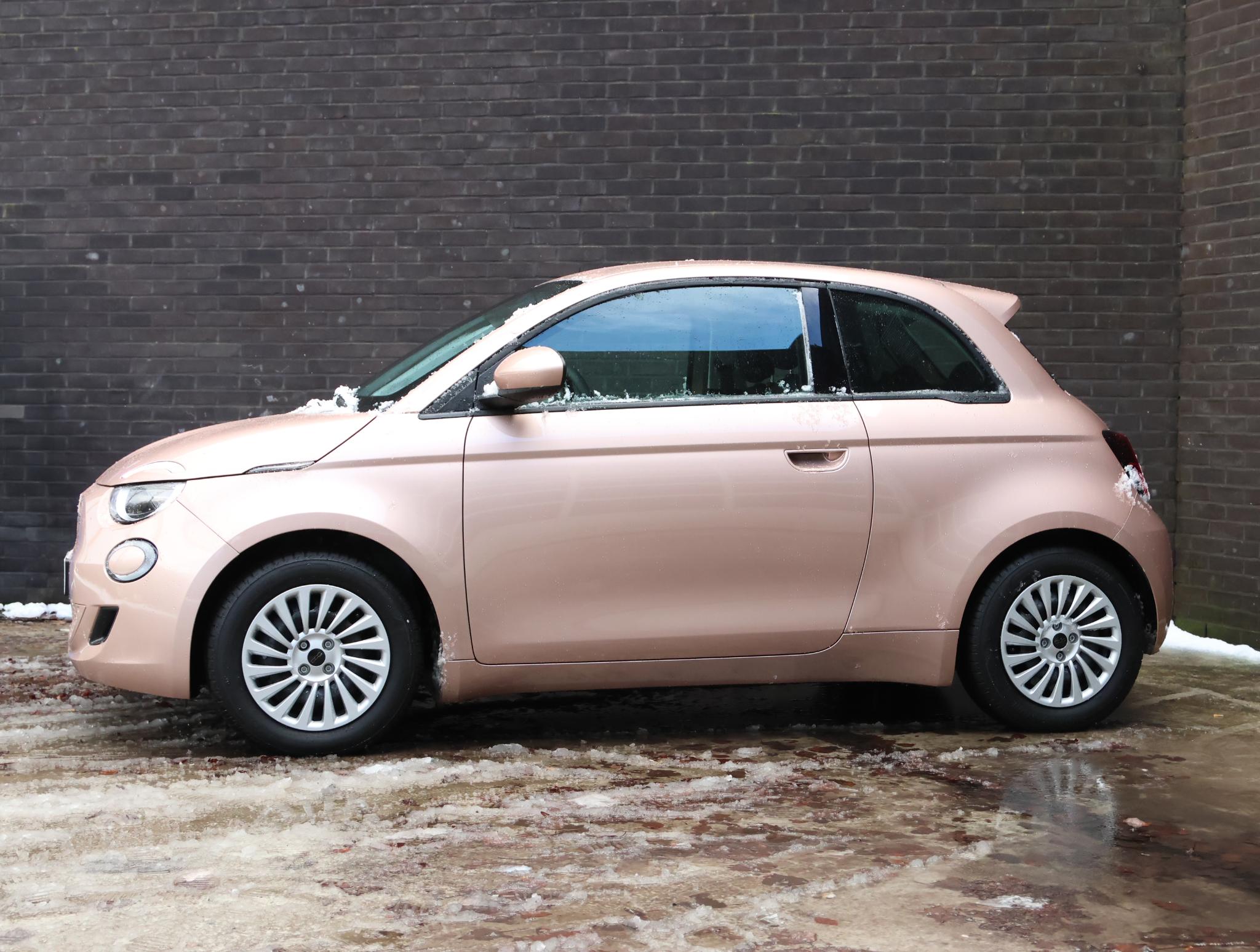 Fiat 500e Urban 42kWh 118pk - Afbeelding 2