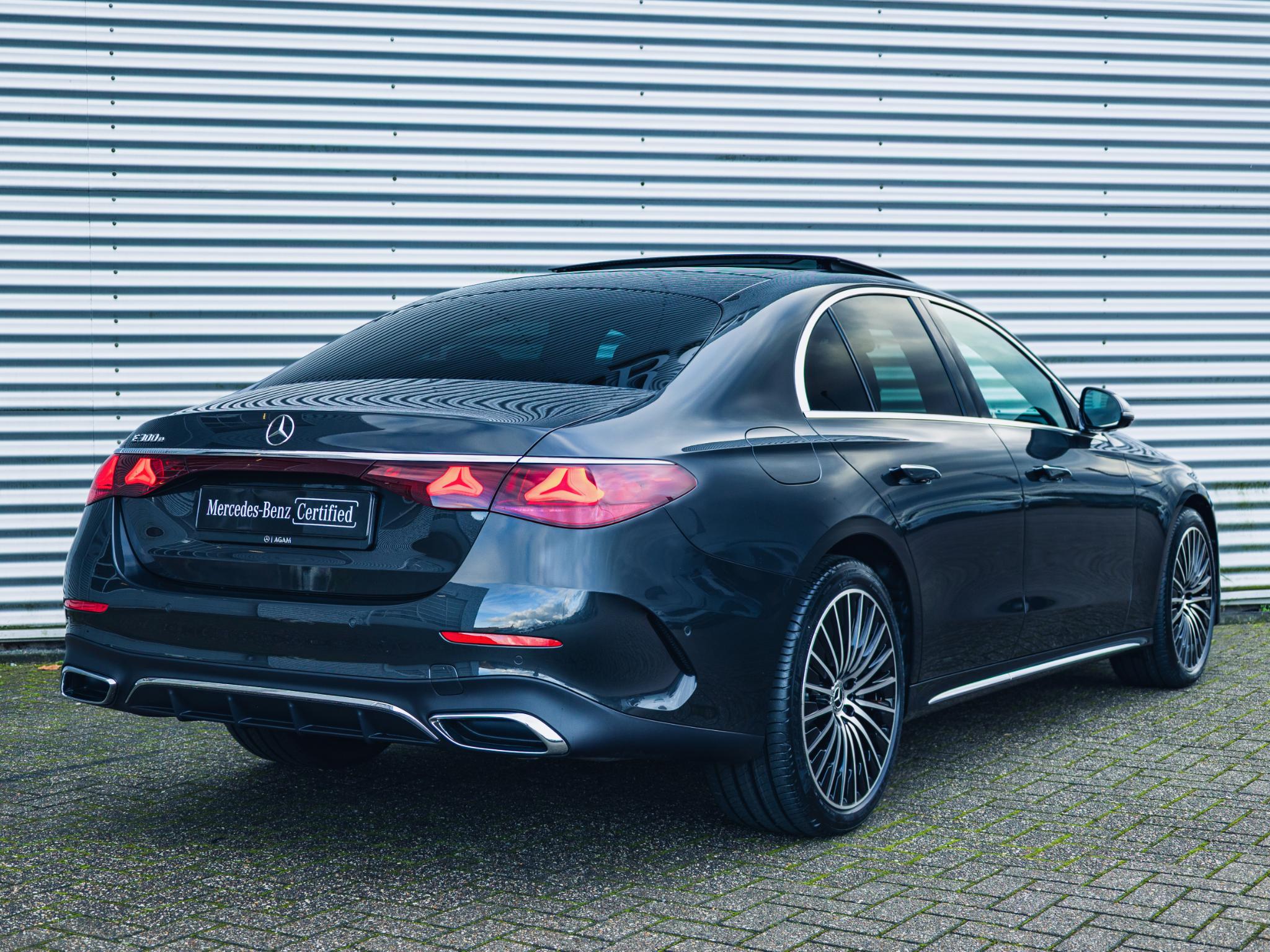 Mercedes-Benz E-Klasse Limousine 300 e Sport Edition - Afbeelding 2