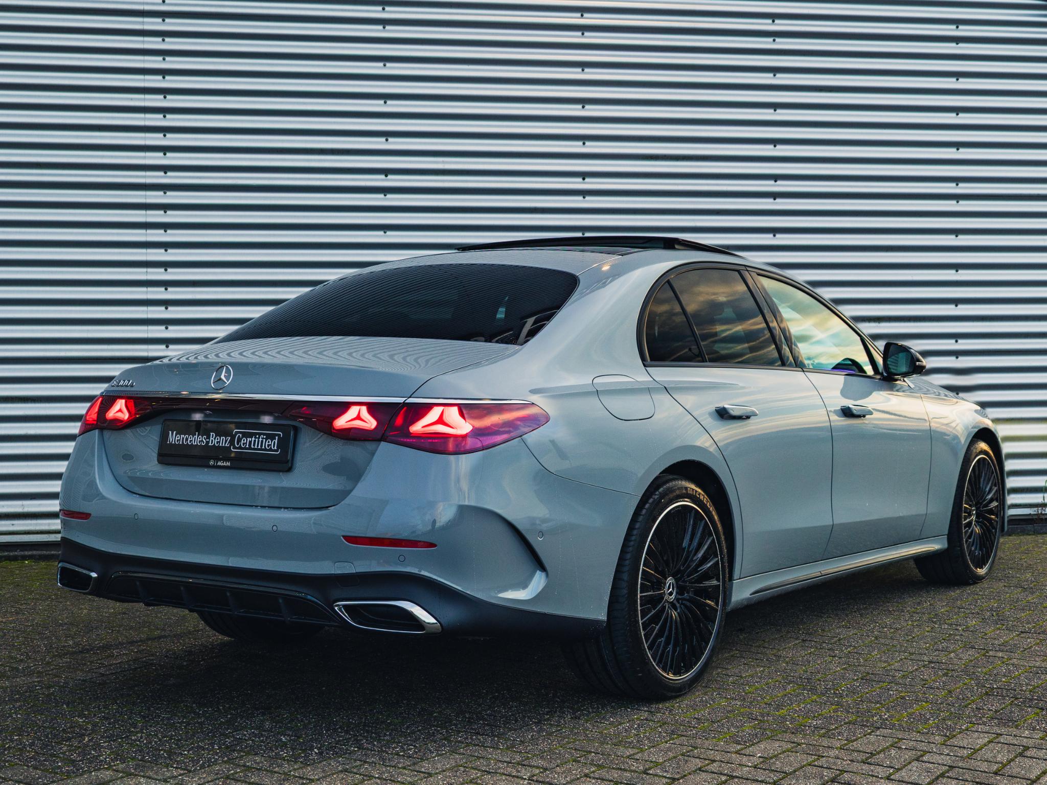 Mercedes-Benz E-Klasse Limousine 300 e Sport Edition - Afbeelding 2