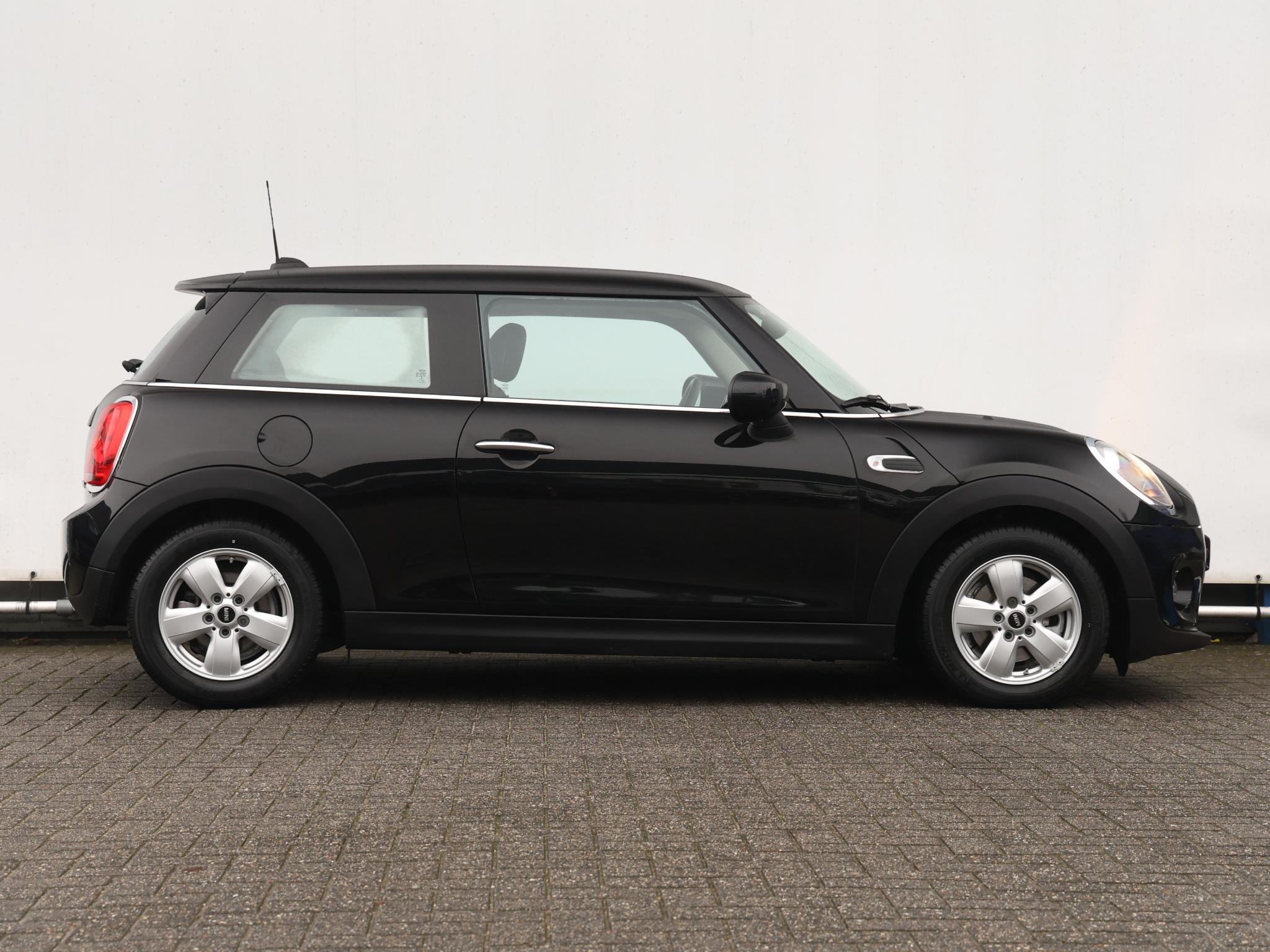 MINI Cooper Mini 1.5 - Afbeelding 2
