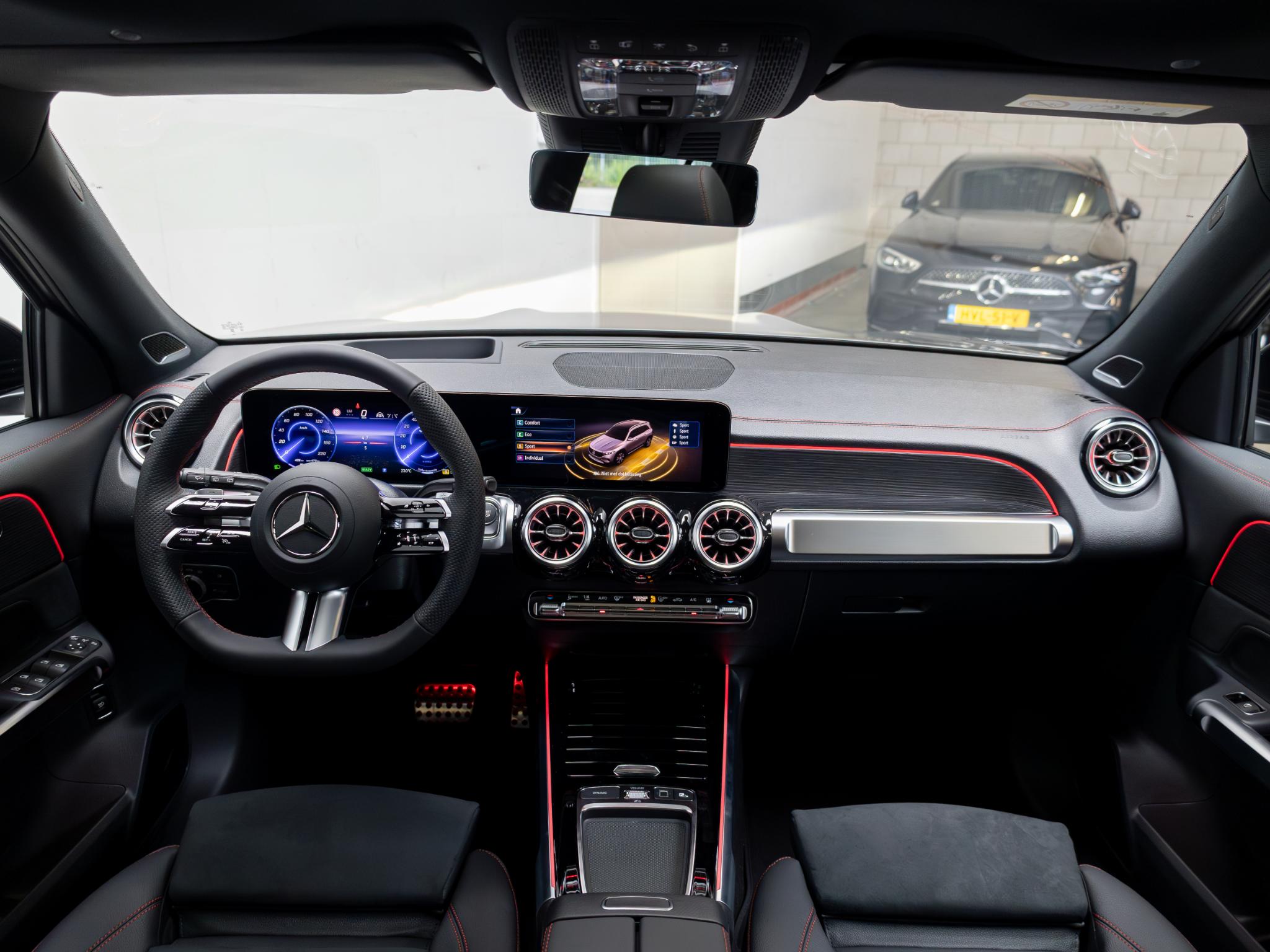 Mercedes-Benz EQB 250+ Business Solution AMG 7p. 71 kWh - Afbeelding 3