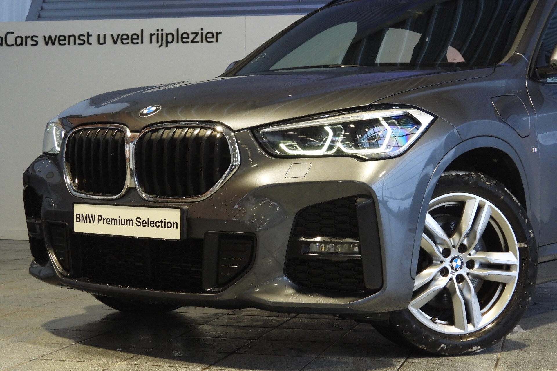 BMW X1 xDrive25e M Sport Automaat - Afbeelding 2