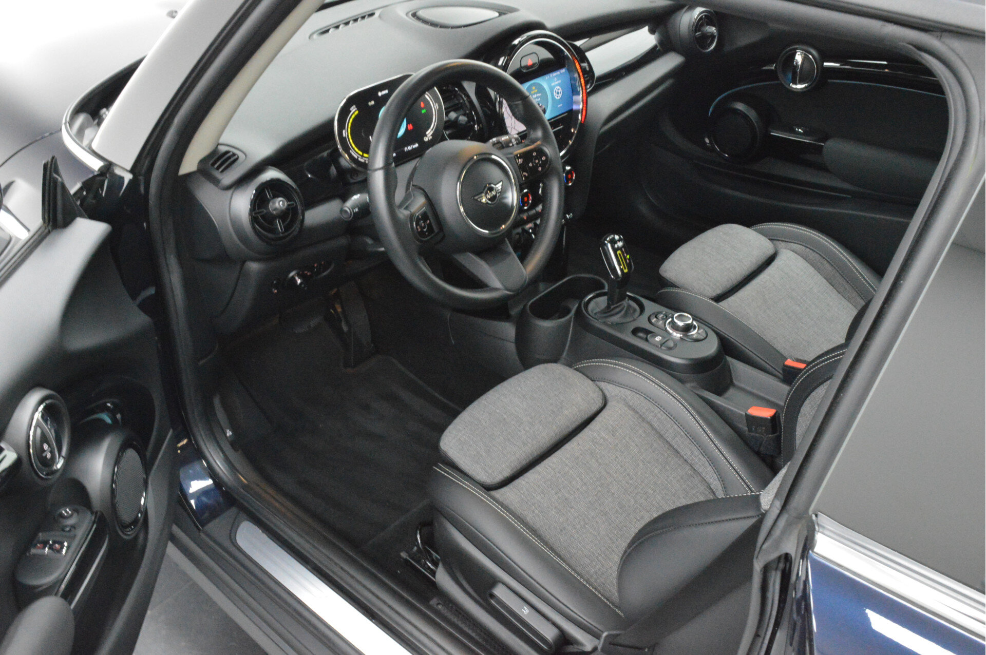 MINI Electric Classic - Afbeelding 2