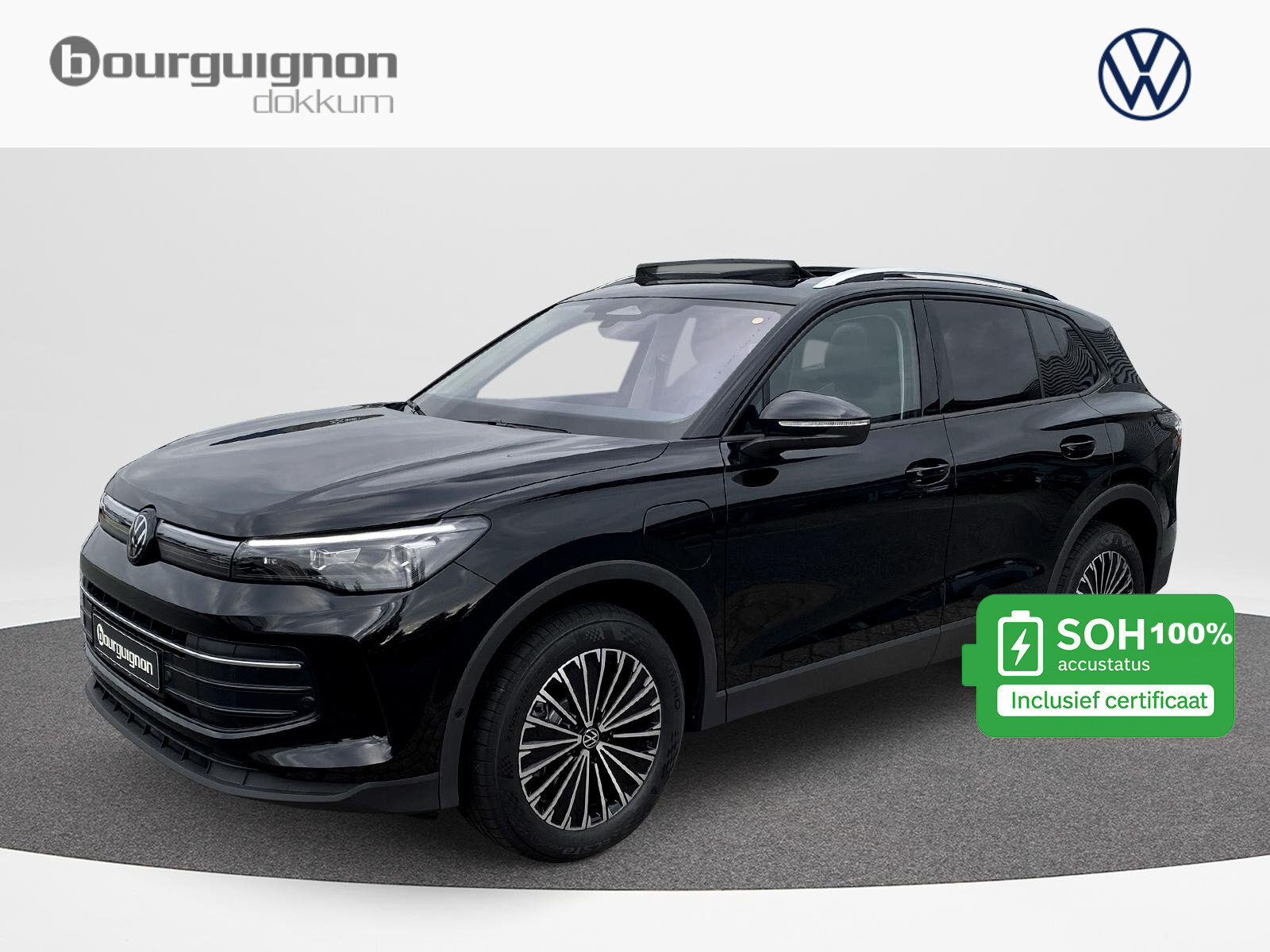 Volkswagen Tiguan 1.5 eHybrid Life Edition | Pano | Trekhaak | 18" |