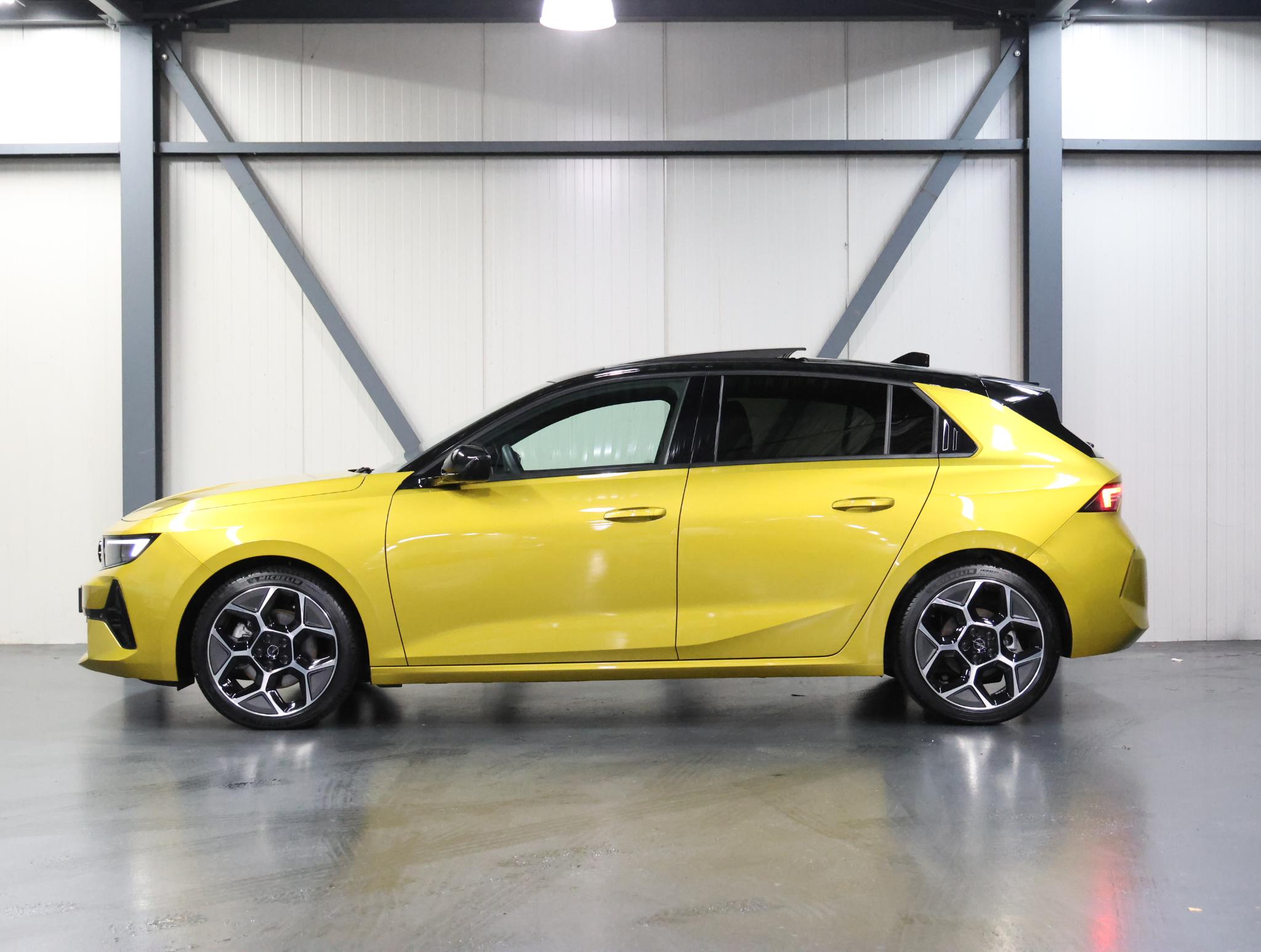 Opel Astra 1.2 145PK Turbo Hybrid Ultimate - Afbeelding 2